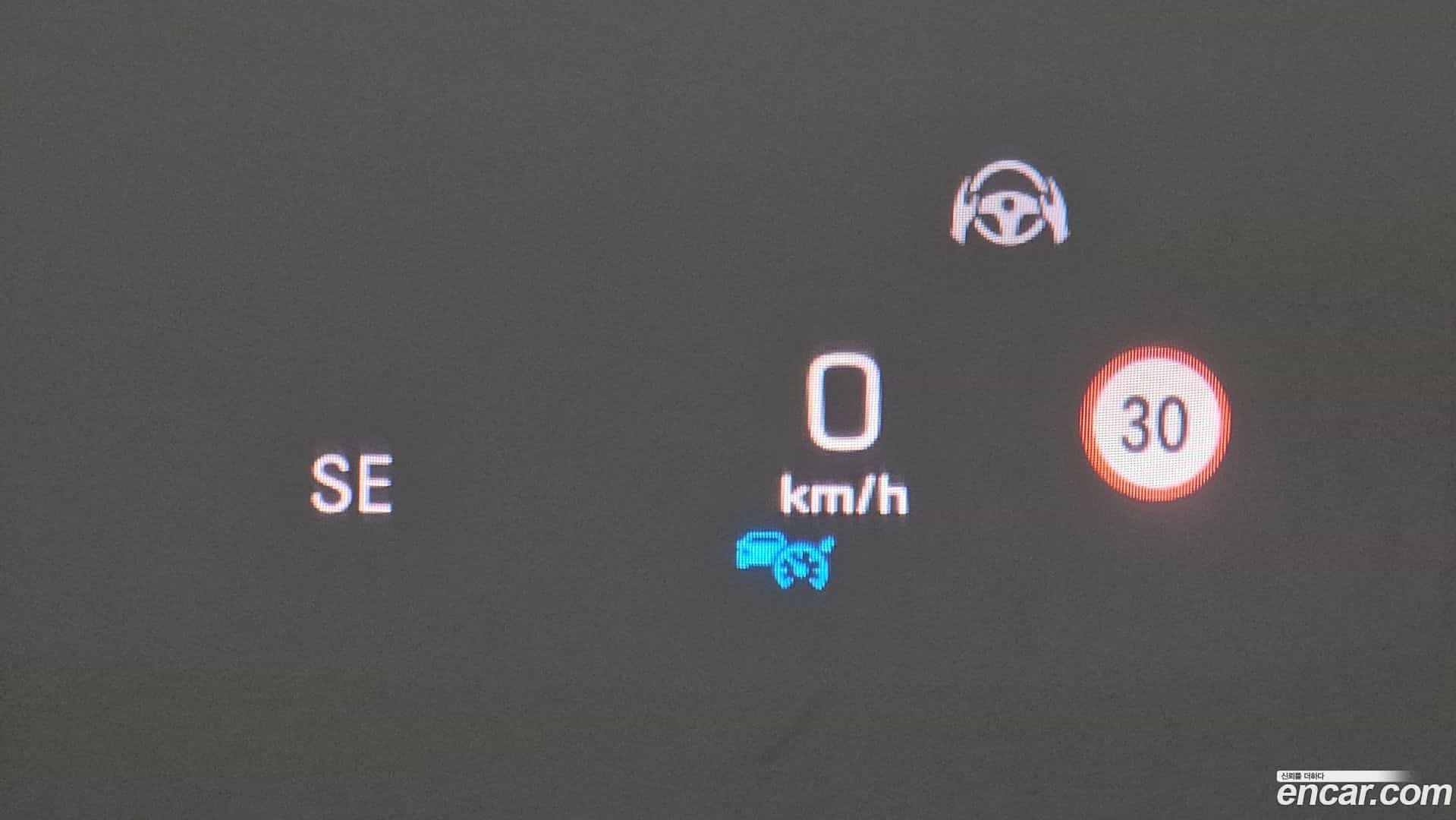 E-Class Mercedes-Benz 2020.5-OPTION-021