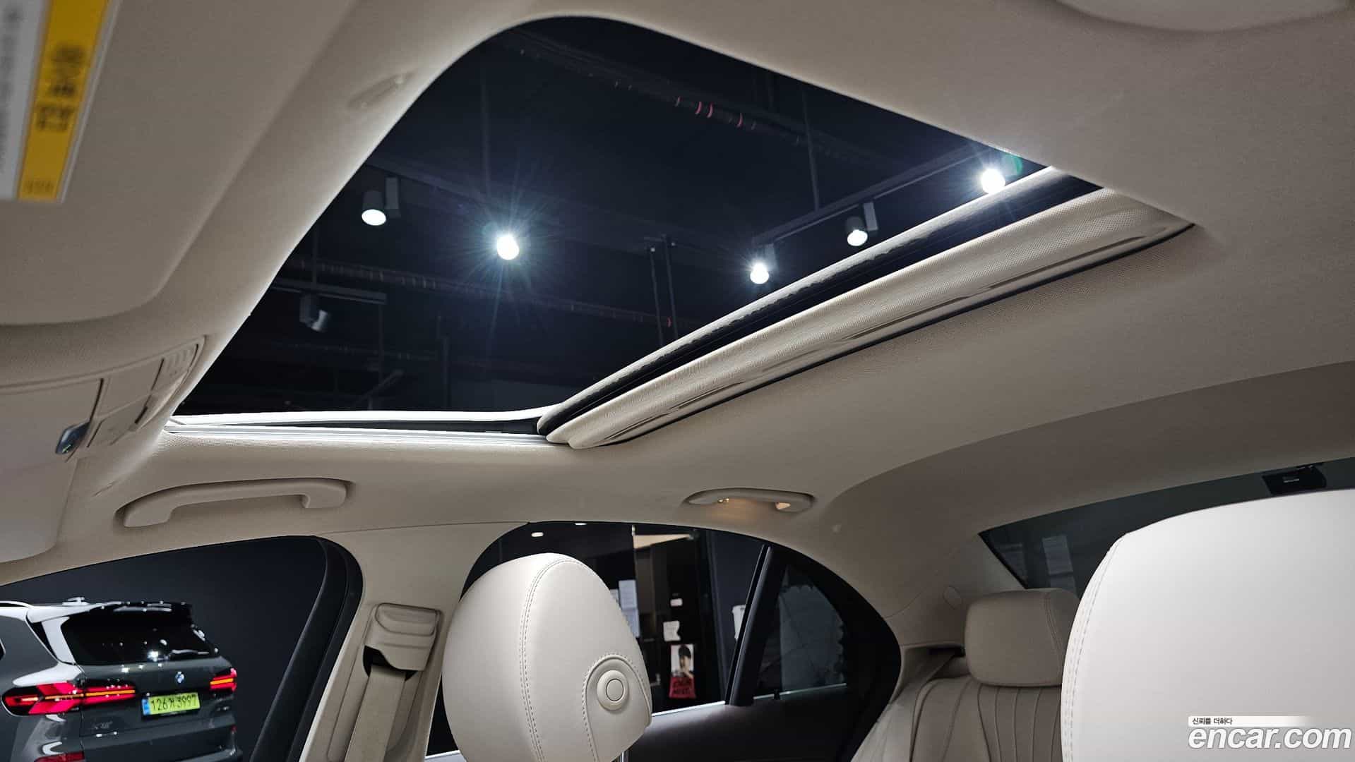 E-Class Mercedes-Benz 2020.5-OPTION-023