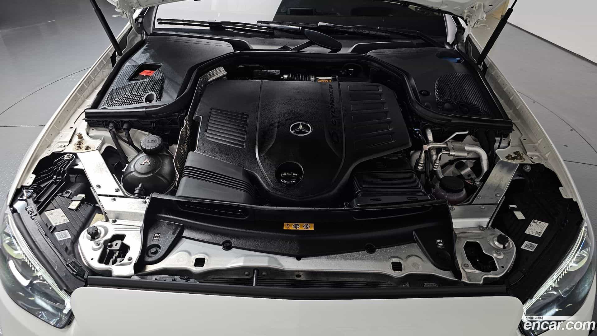 E-Class Mercedes-Benz 2023.11-OUTER-006