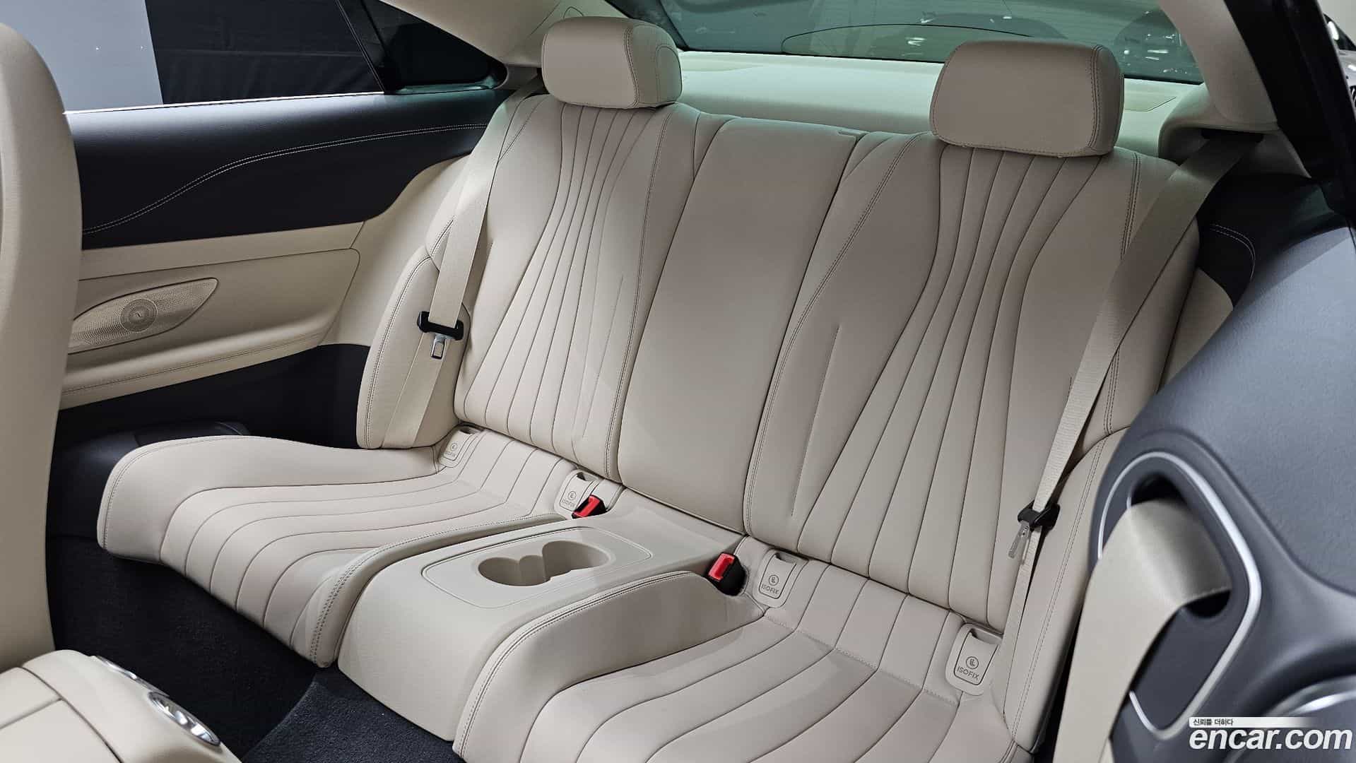 E-Class Mercedes-Benz 2023.11-OPTION-016