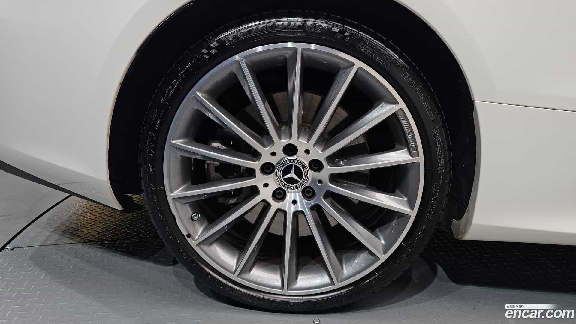 E-Class Mercedes-Benz 2023.11-OUTER-031