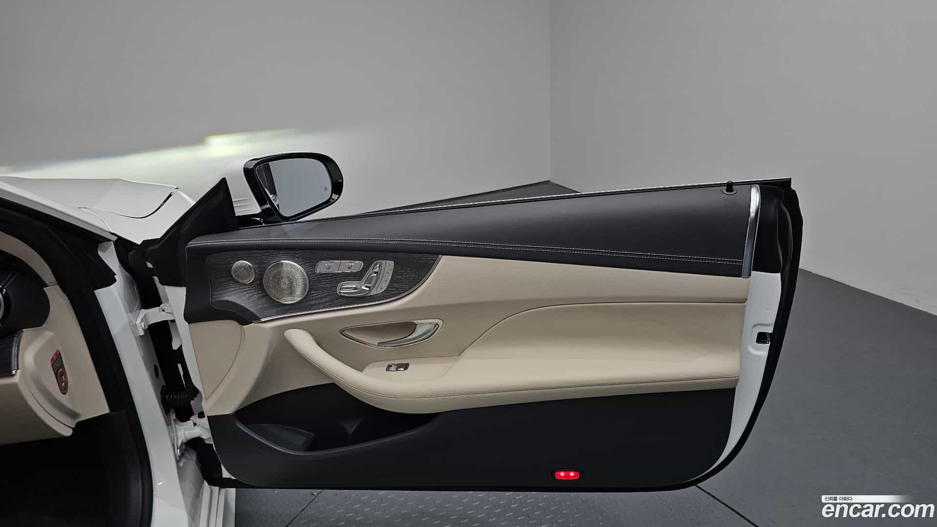 E-Class Mercedes-Benz 2023.11-INNER-034