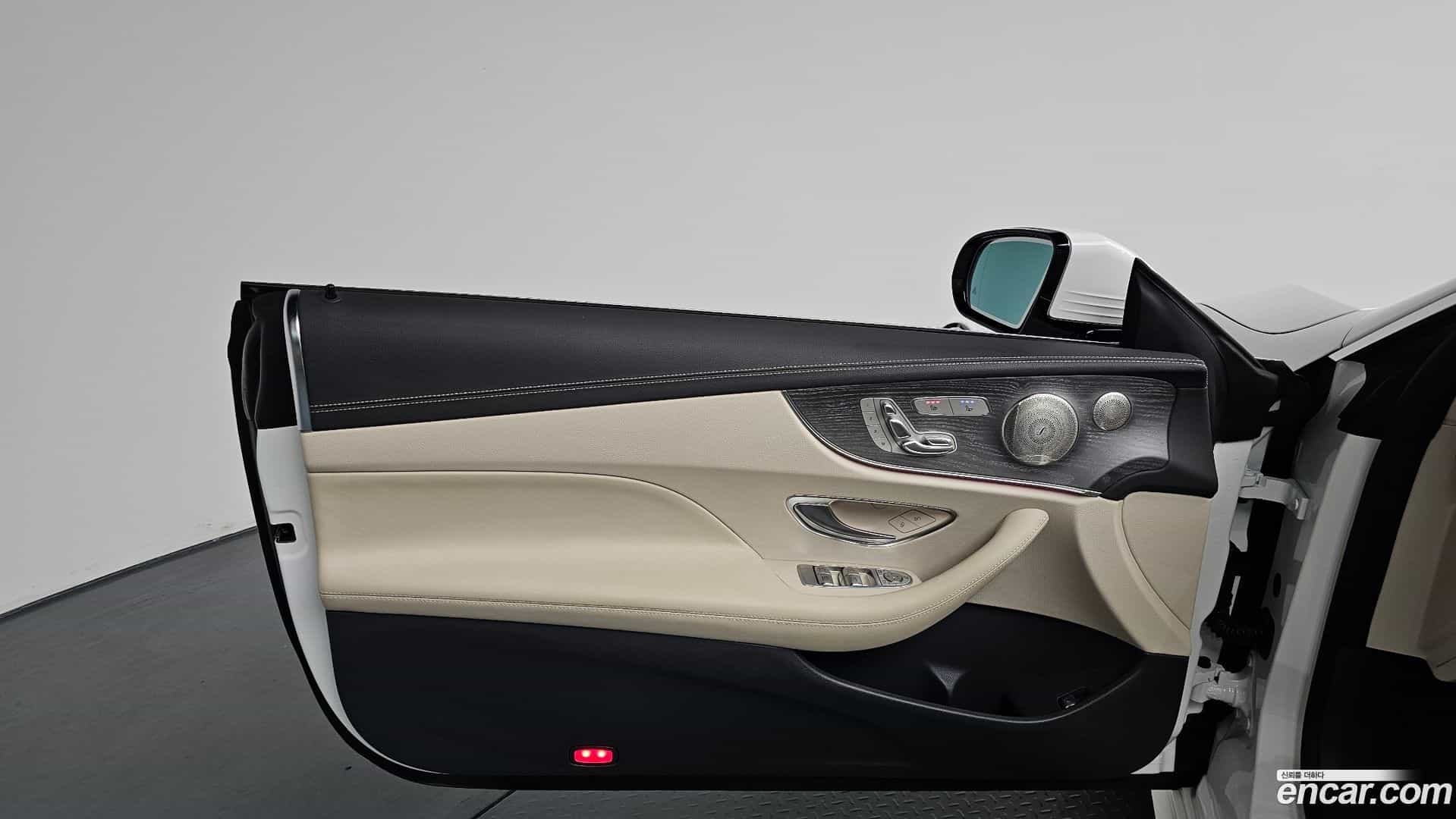 E-Class Mercedes-Benz 2023.11-INNER-035