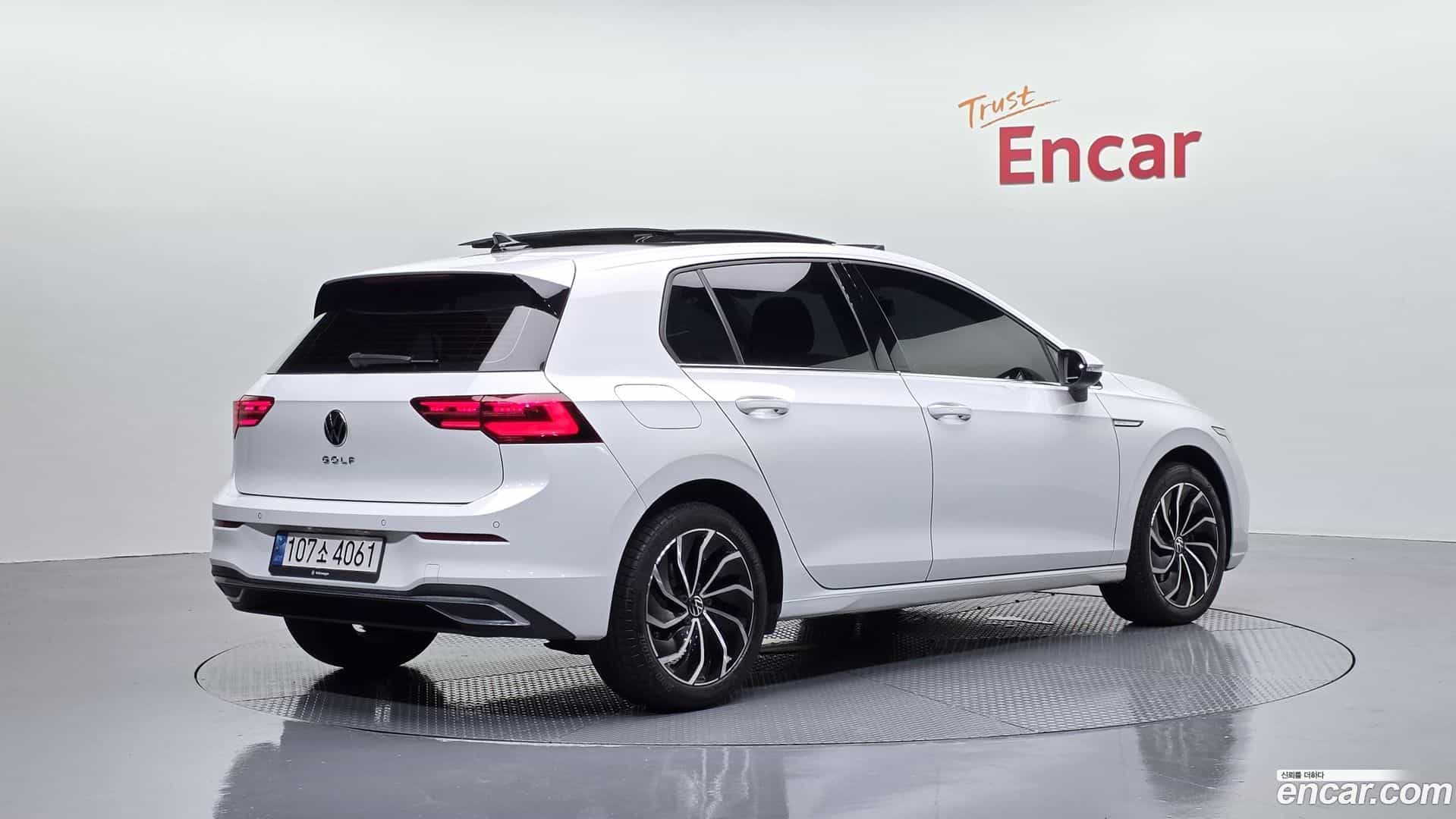 Golf Volkswagen 2022.1-OUTER-002