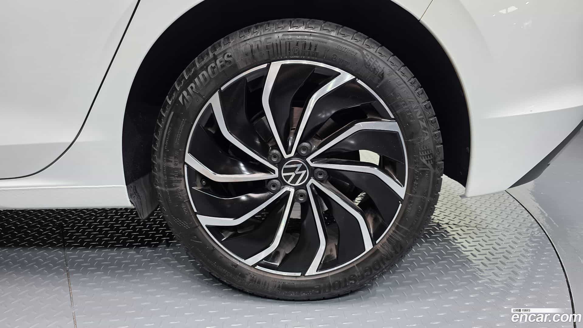 Golf Volkswagen 2022.1-OUTER-031