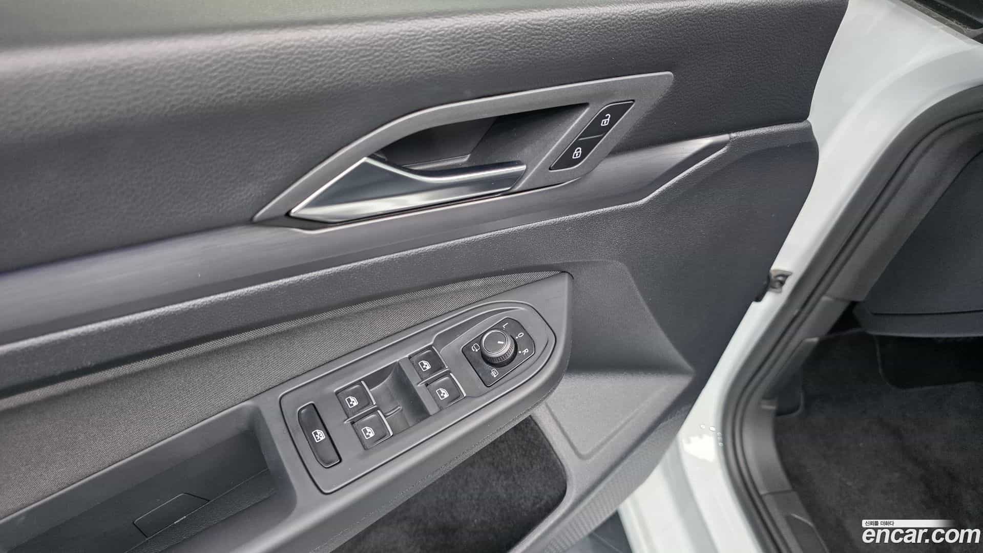 Golf Volkswagen 2022.1-OPTION-040