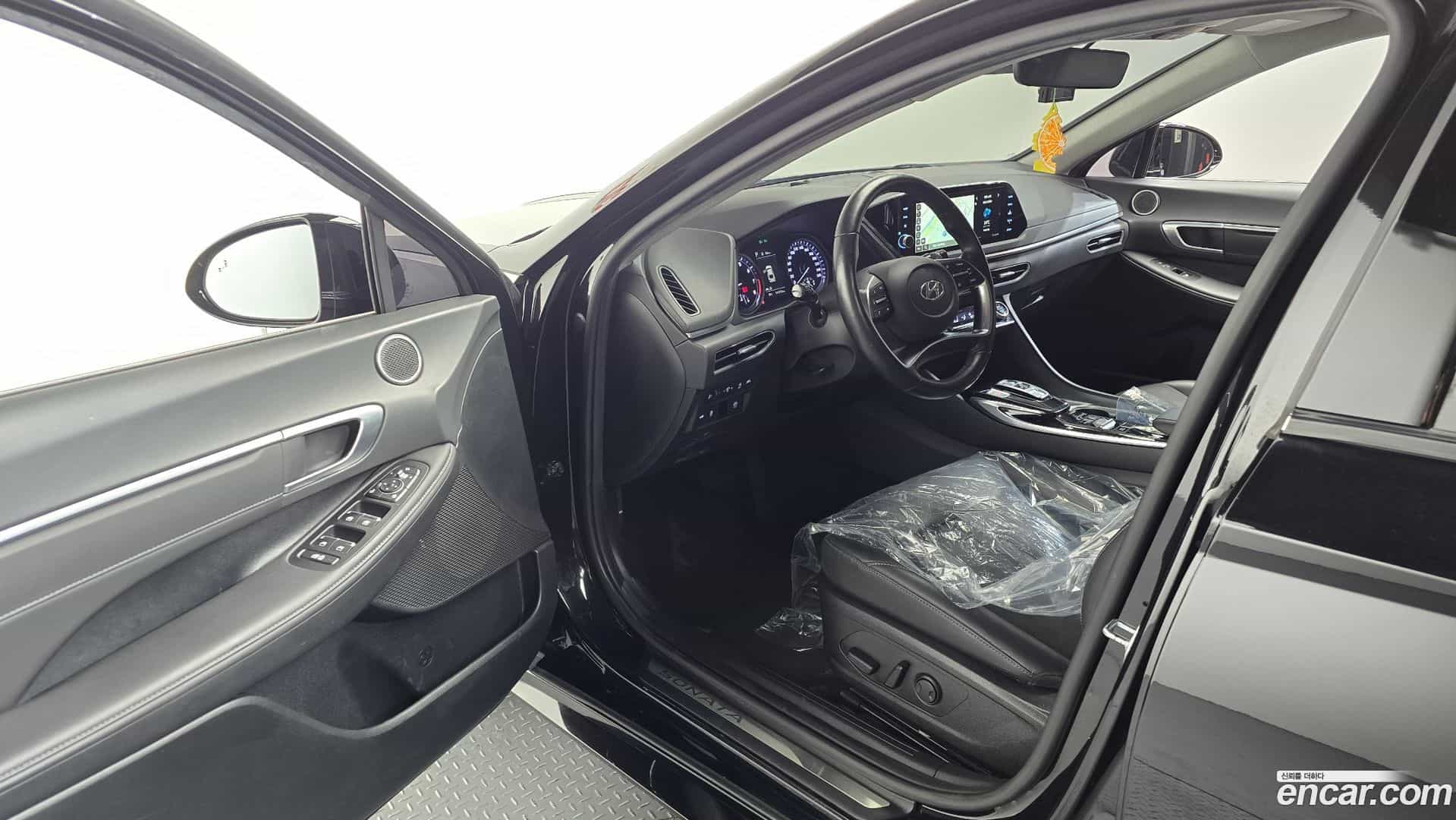Sonata Hyundai 2022.2-INNER-010