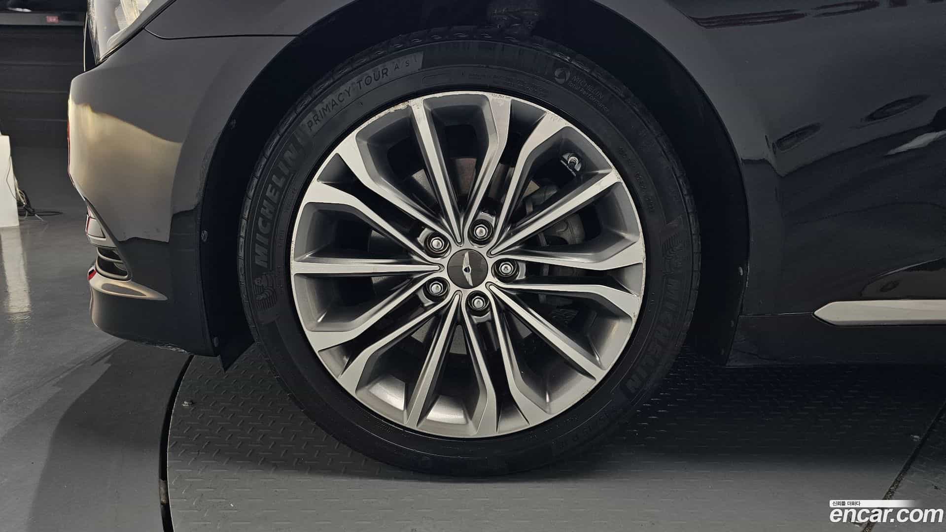 Genesis Hyundai 2016.1-OUTER-005