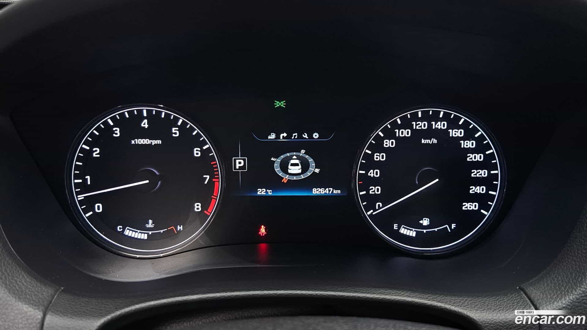 Genesis Hyundai 2016.1-INNER-008