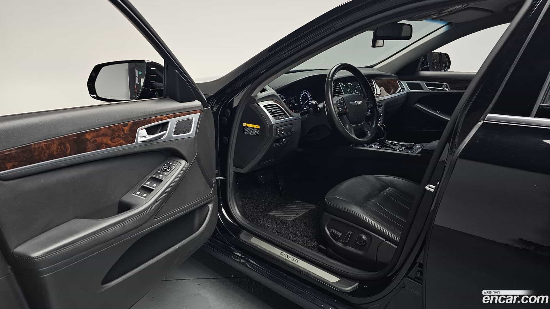 Genesis Hyundai 2016.1-INNER-010
