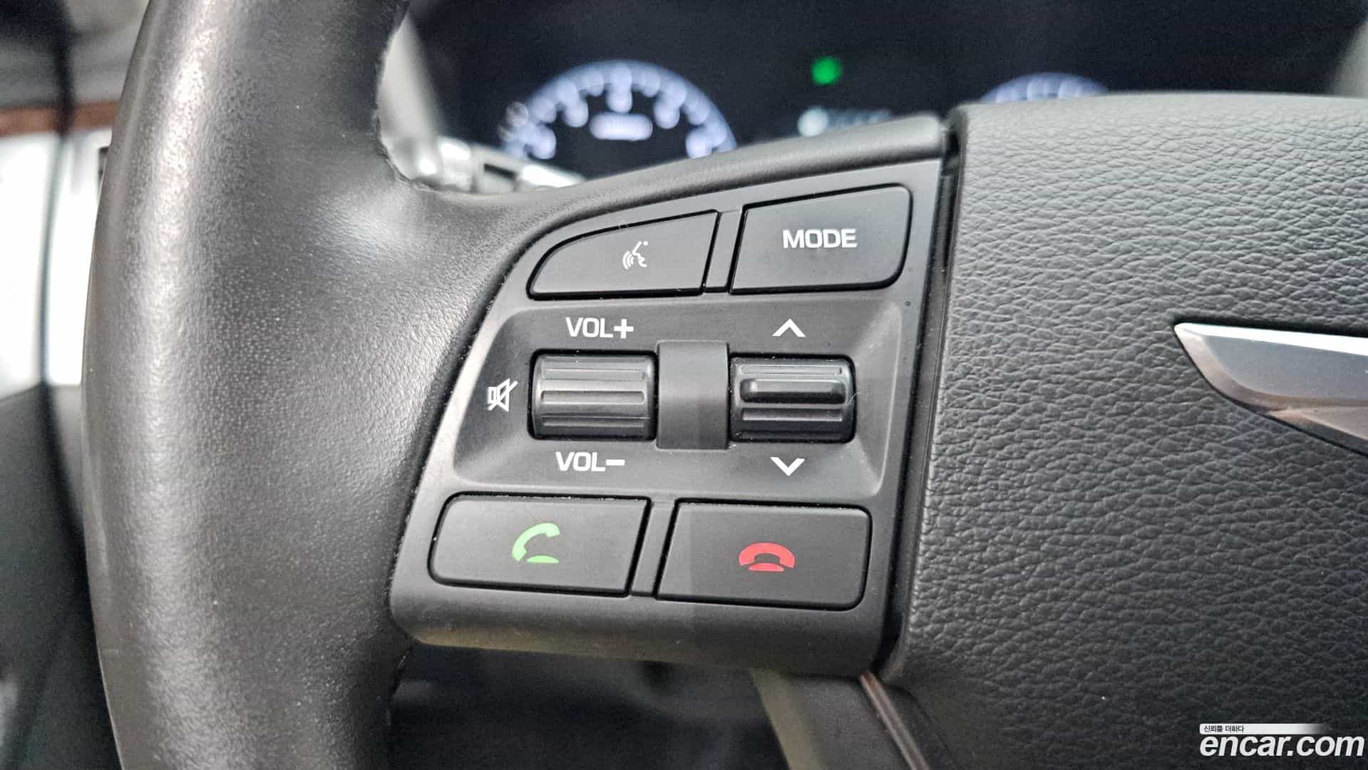Genesis Hyundai 2016.1-OPTION-041
