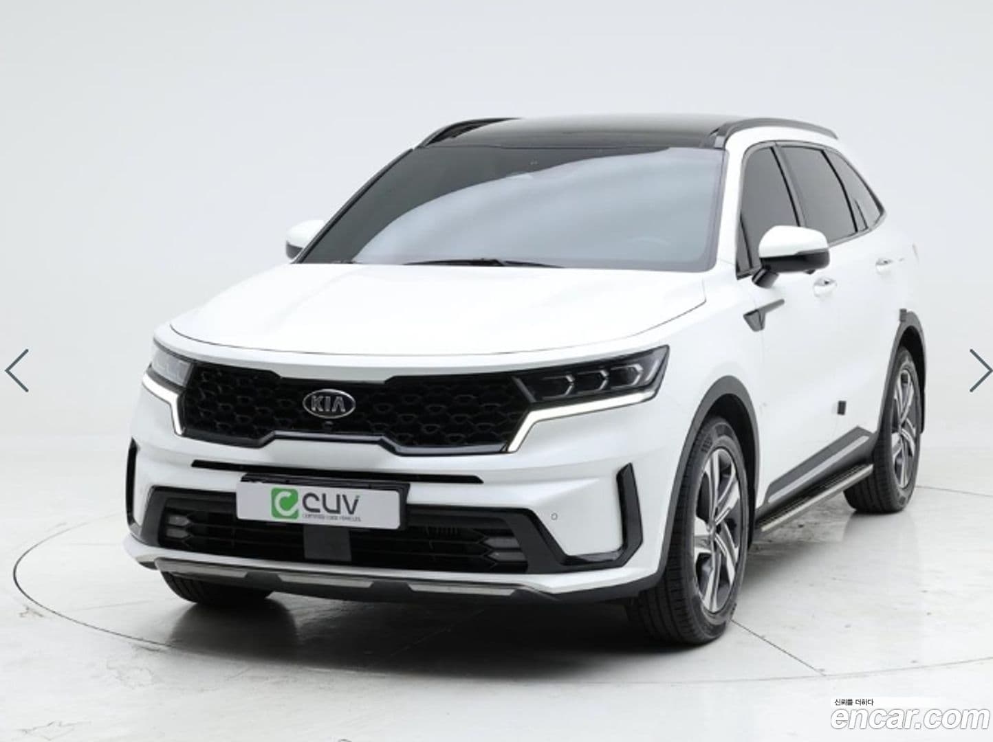 Main__Slider__Photo:Sorento Kia 2021.4-0