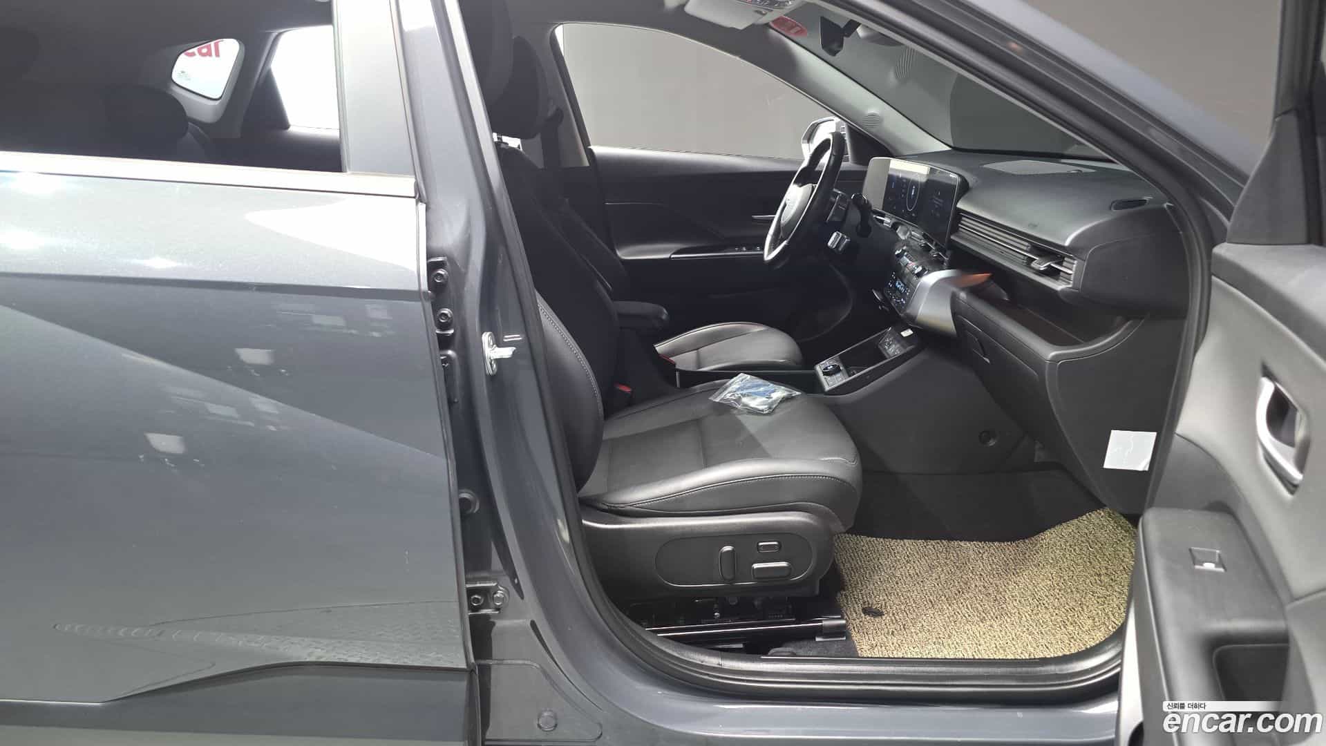 Kona Hyundai 2023.2-INNER-036
