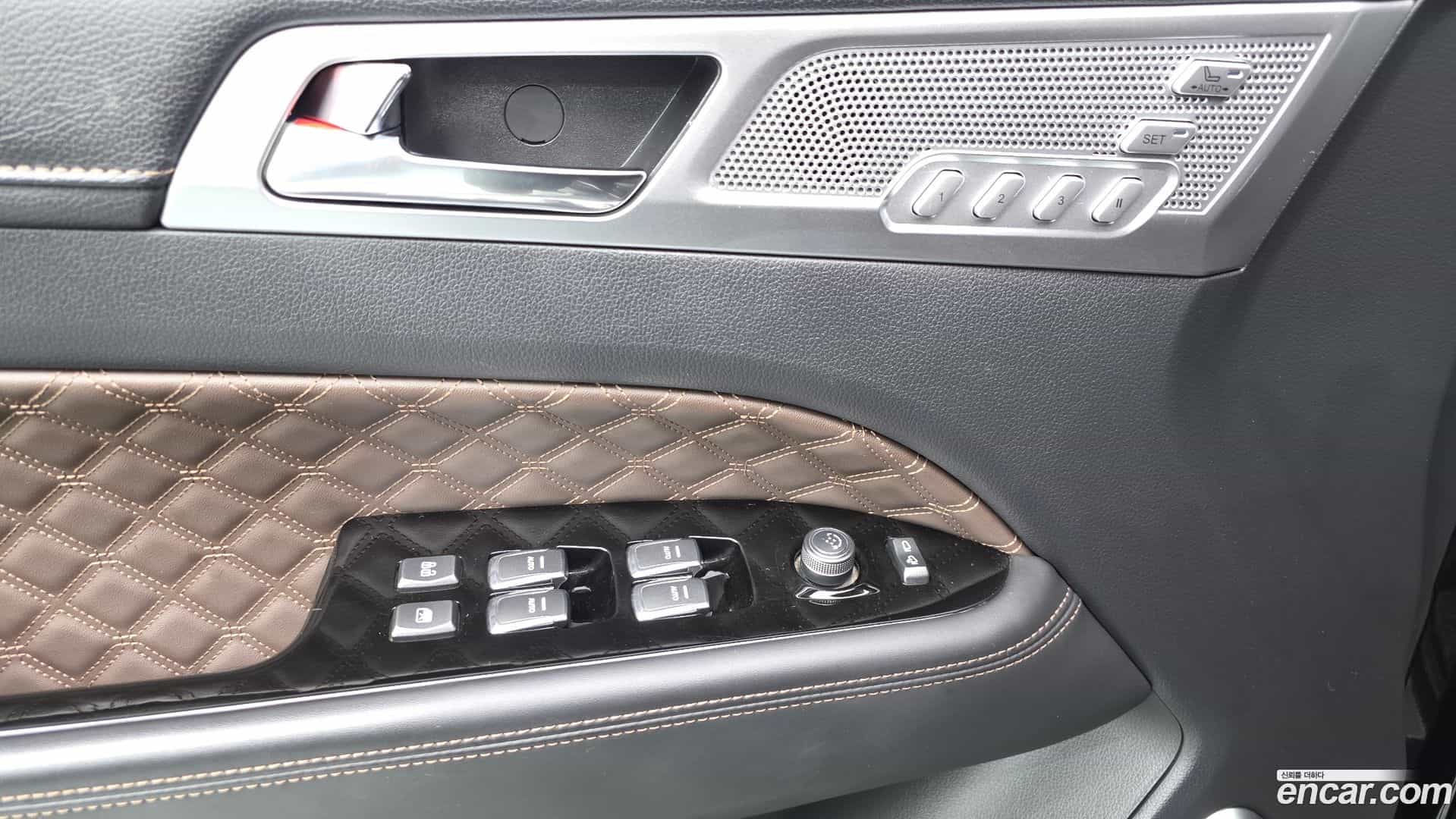 Rexton KG Mobility 2022.8-OPTION-022