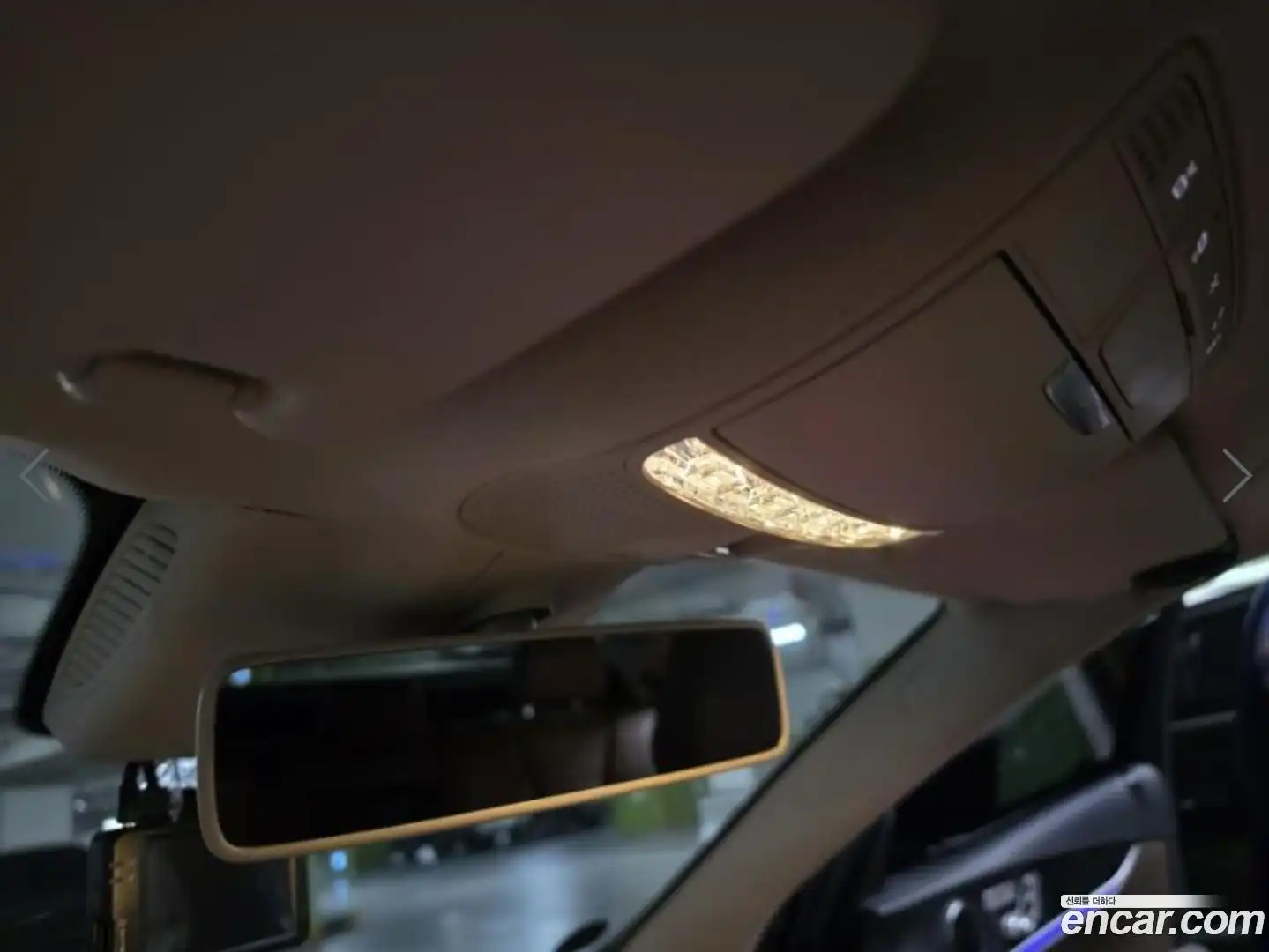E-Class Mercedes-Benz 2016.8-OPTION-017