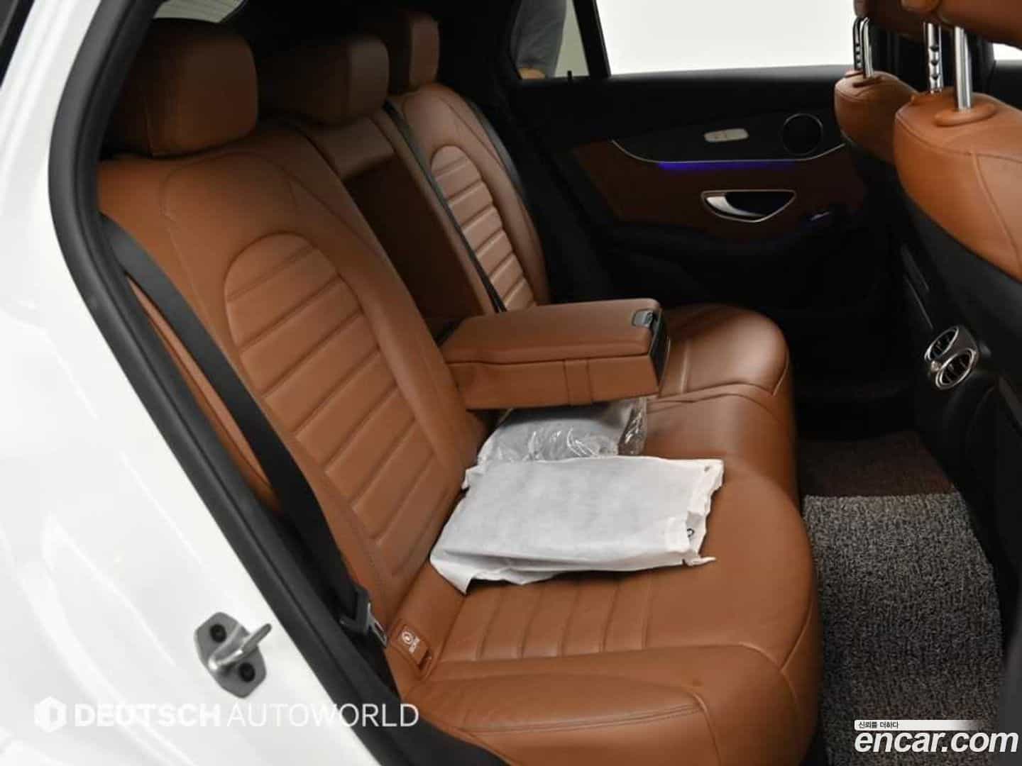 GLC-Class Mercedes-Benz 2022.10-OPTION-016