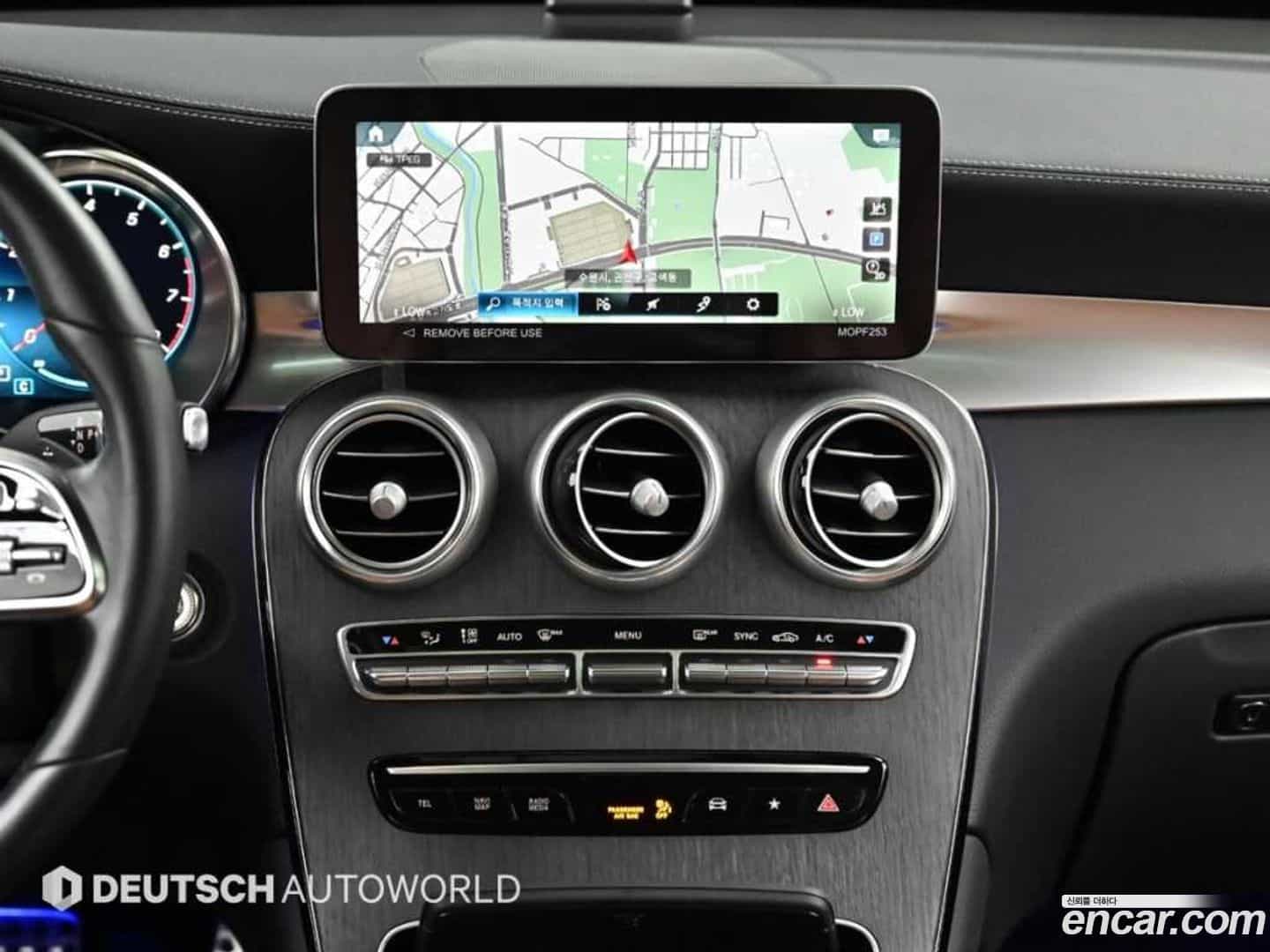 GLC-Class Mercedes-Benz 2022.10-OPTION-018