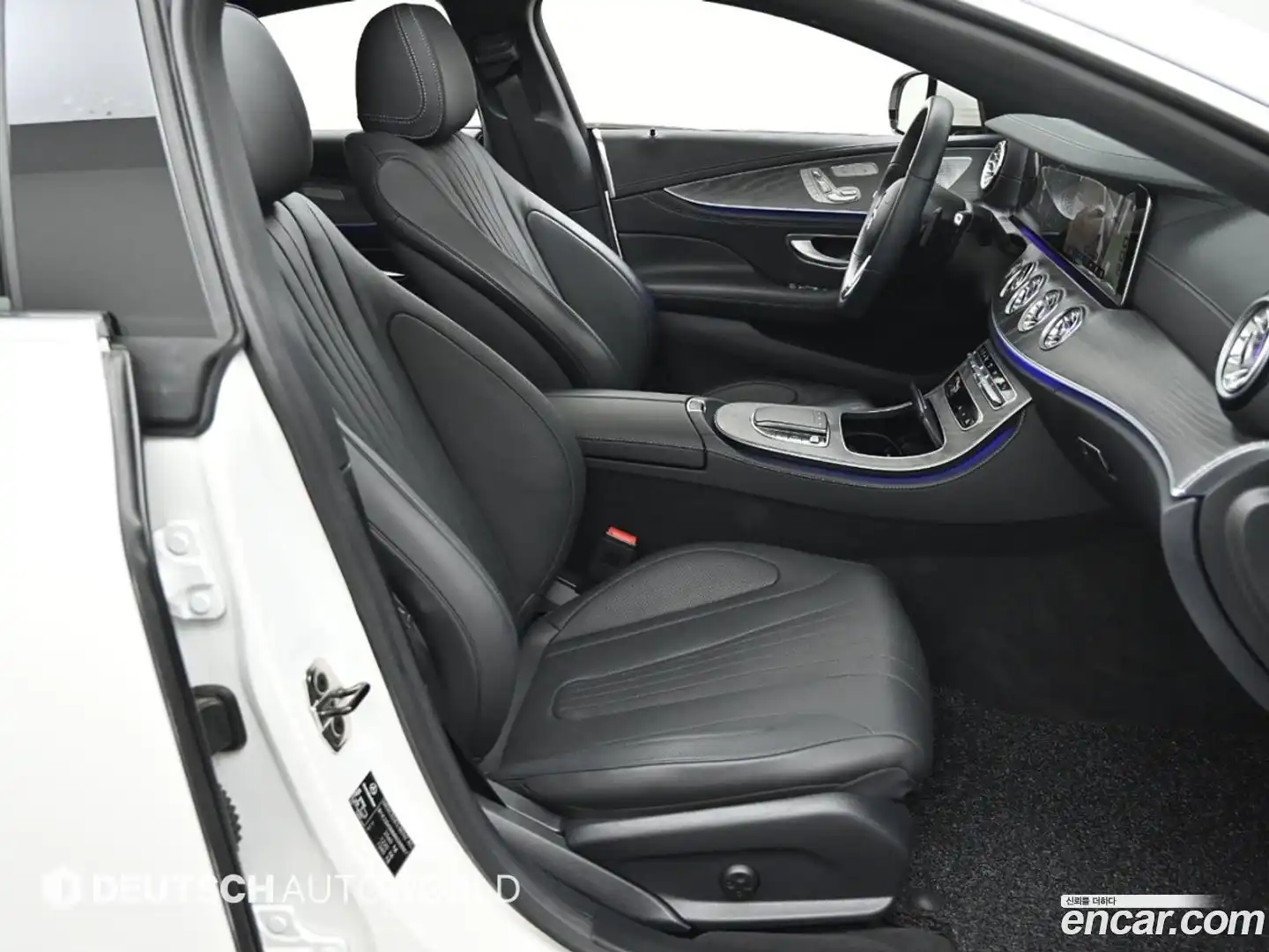 CLS-Class Mercedes-Benz 2021.3-INNER-010