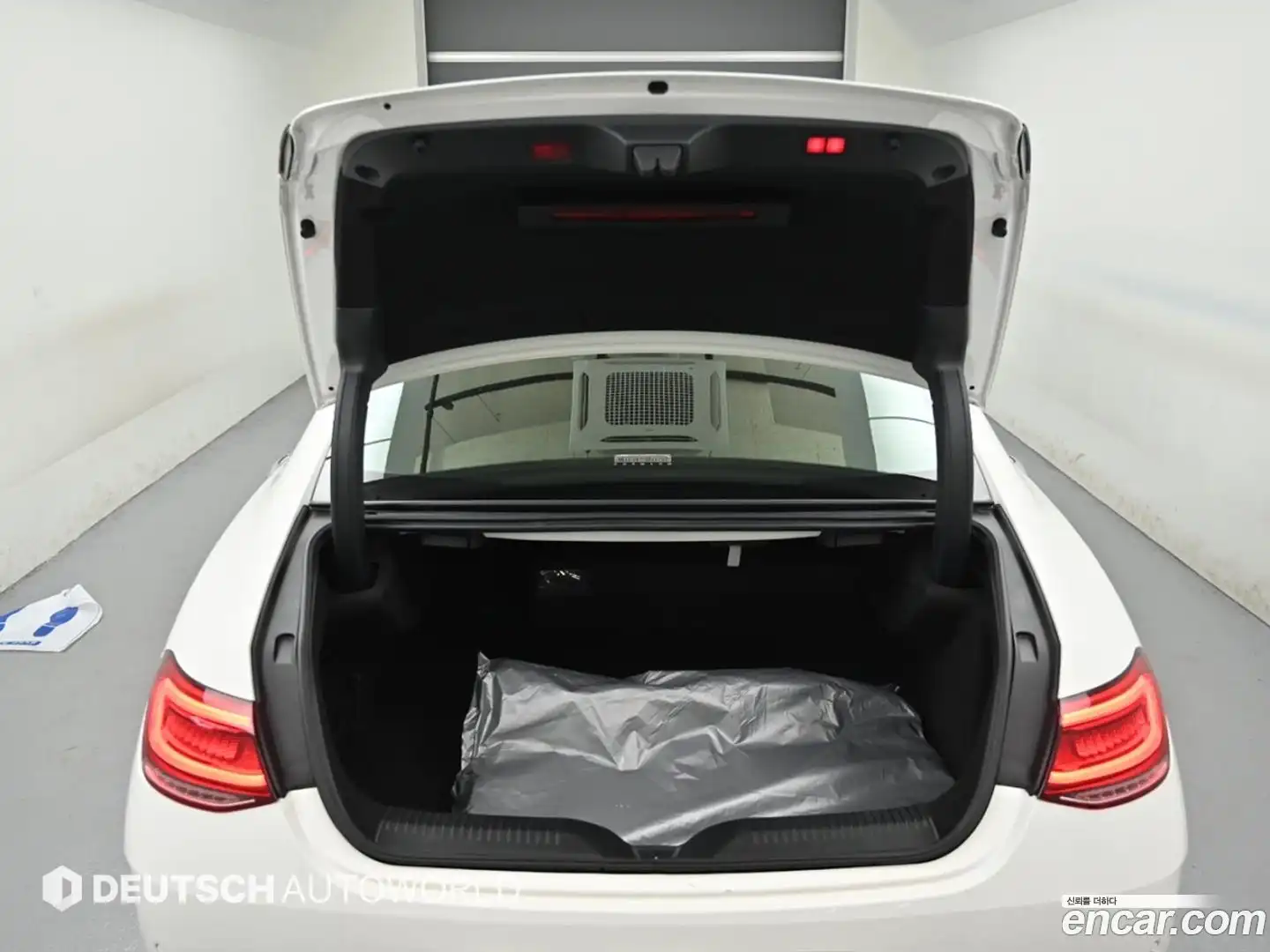 CLS-Class Mercedes-Benz 2021.3-OPTION-023
