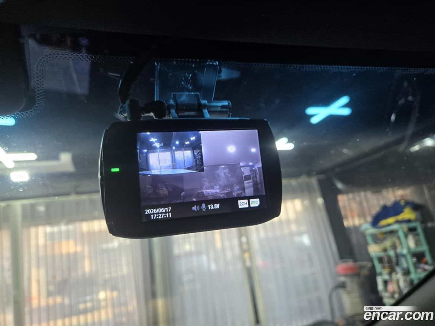 Cherokee Jeep 2019.5-INNER-009