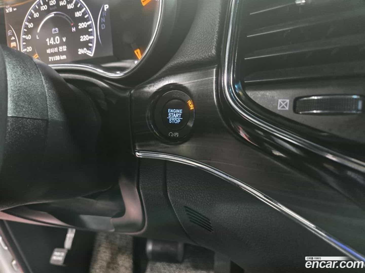 Cherokee Jeep 2019.5-OPTION-019