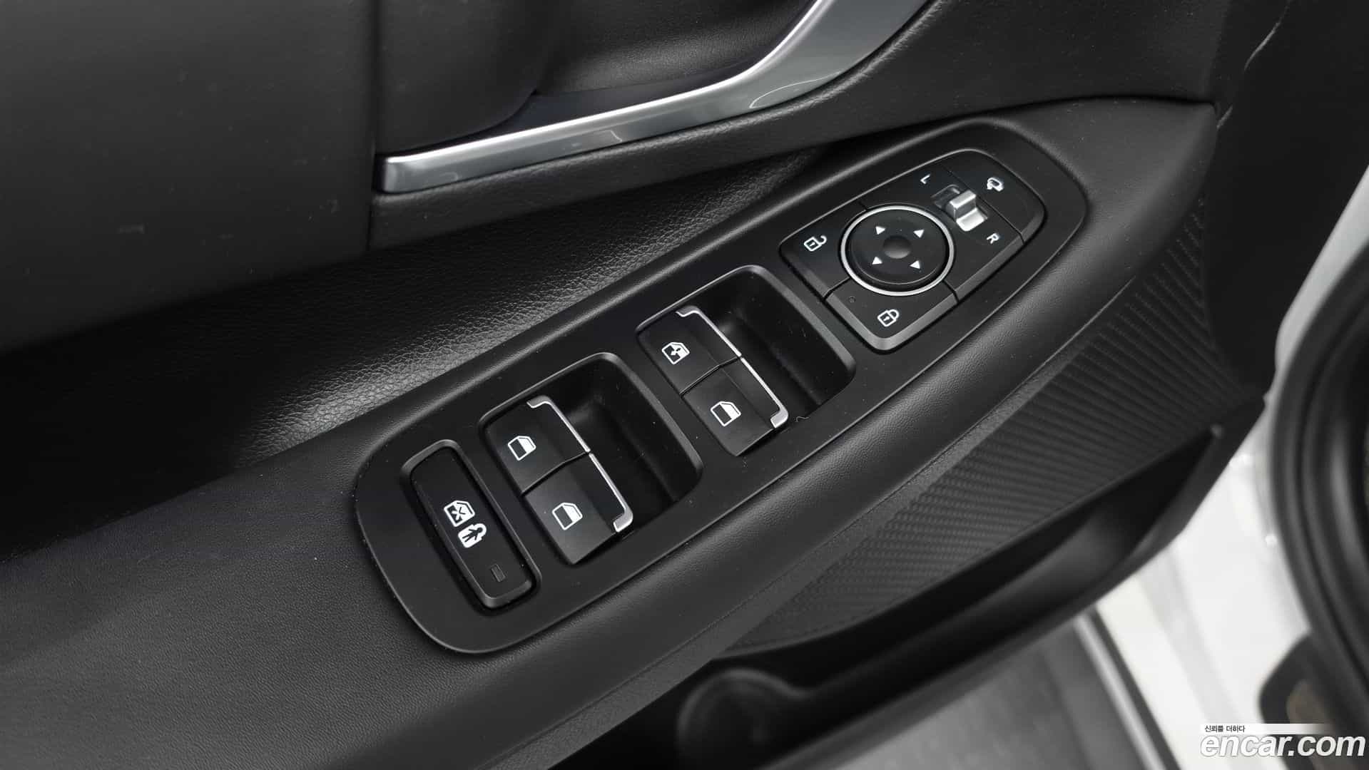 Sonata Hyundai 2020.11-OPTION-043