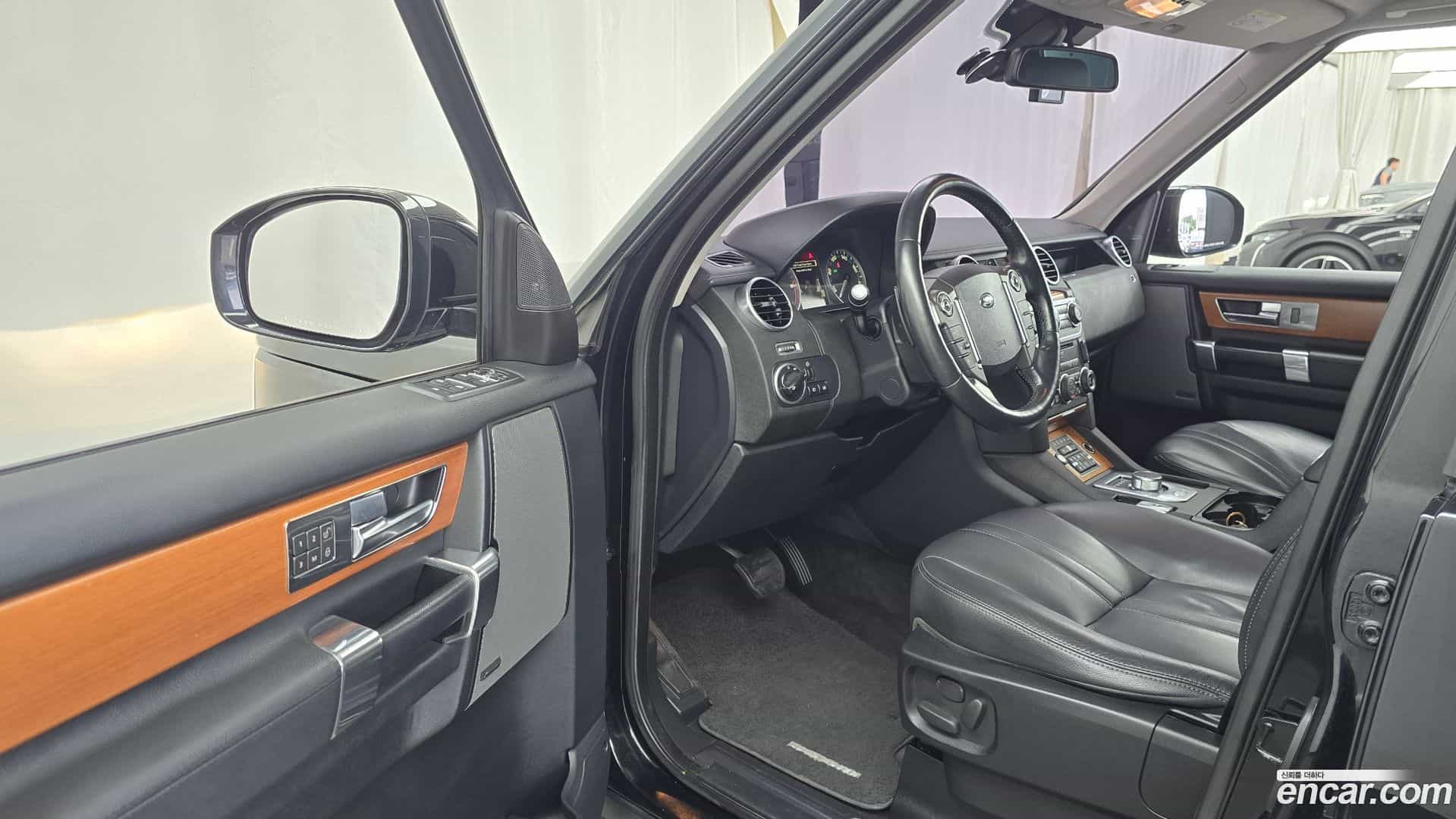 Discovery Land Rover 2015.2-INNER-010