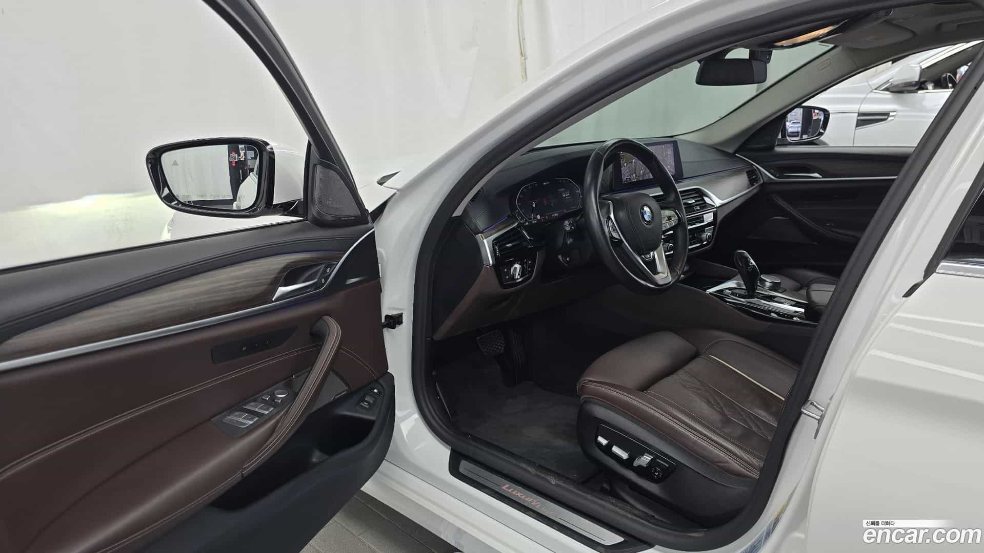 5-Series BMW 2020.11-INNER-010