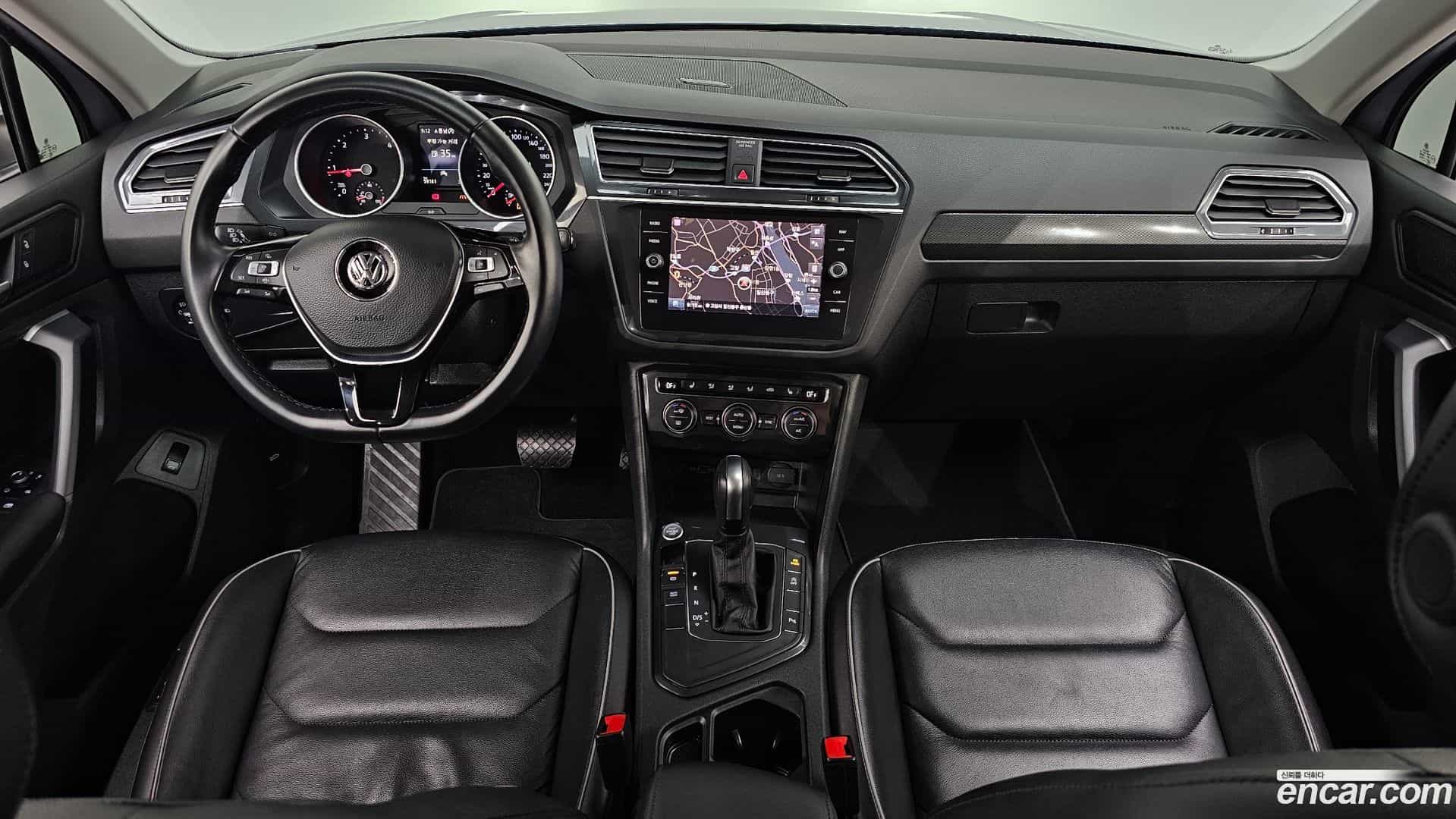 Tiguan Volkswagen 2019.10-INNER-007