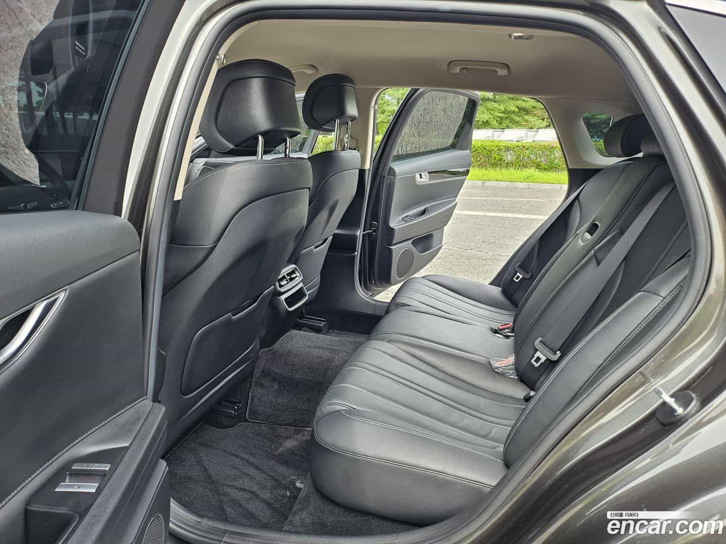 G80 Genesis 2022.7-INNER-010