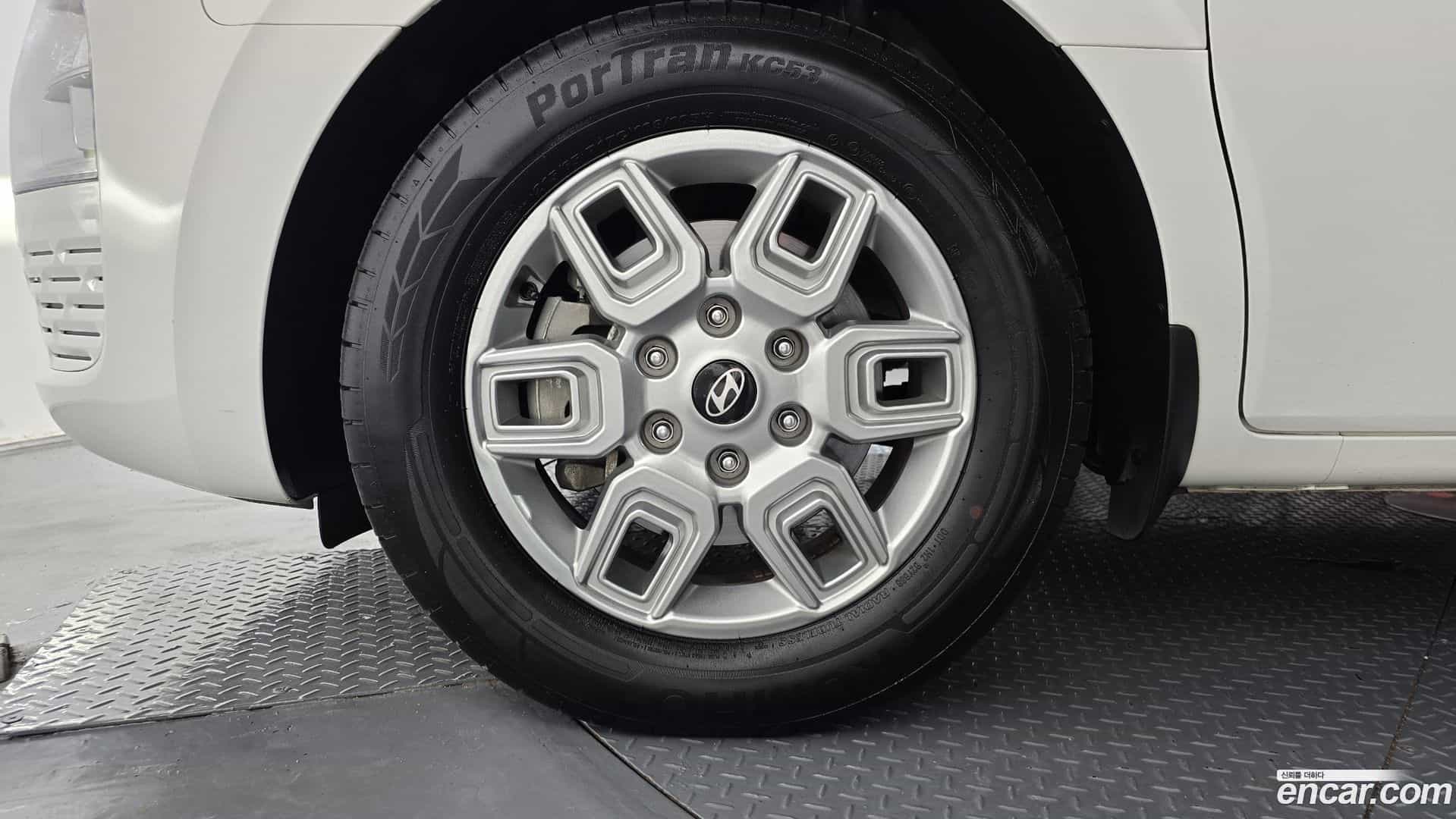 Staria Hyundai 2025.1-OUTER-005