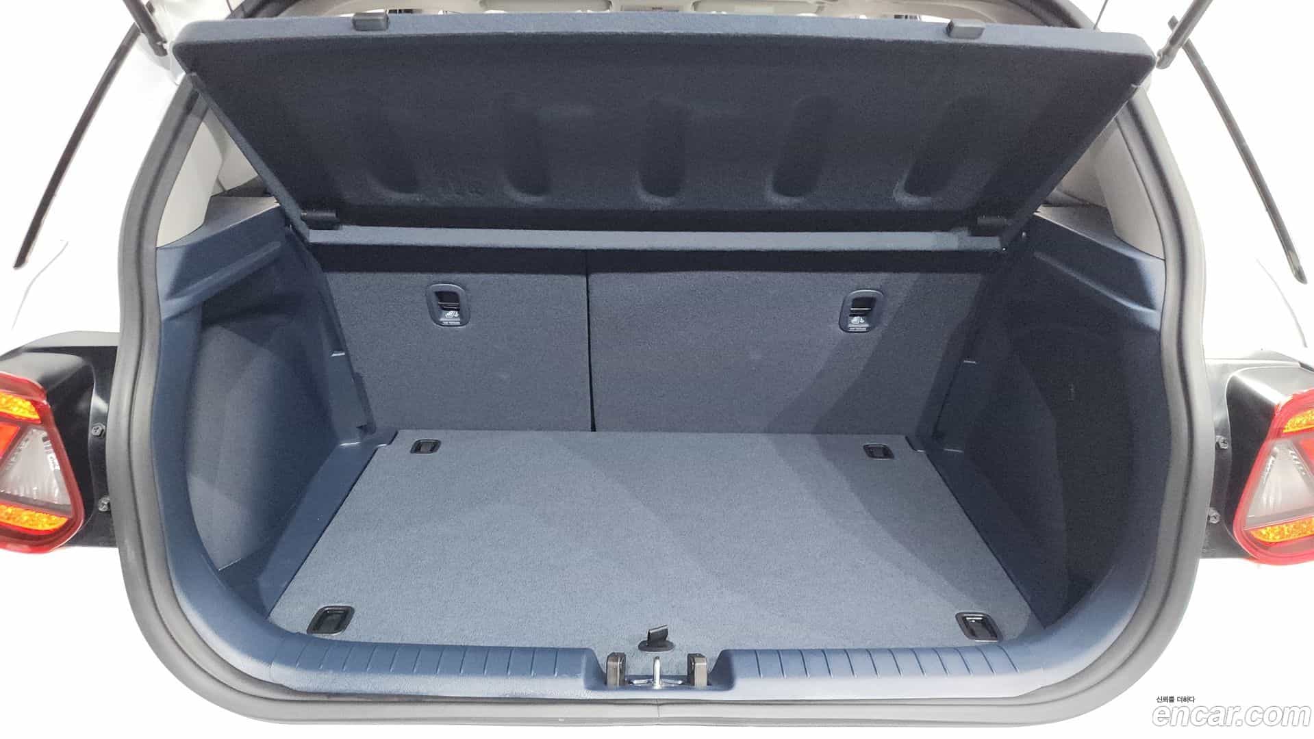 Venue Hyundai 2025.4-OPTION-024