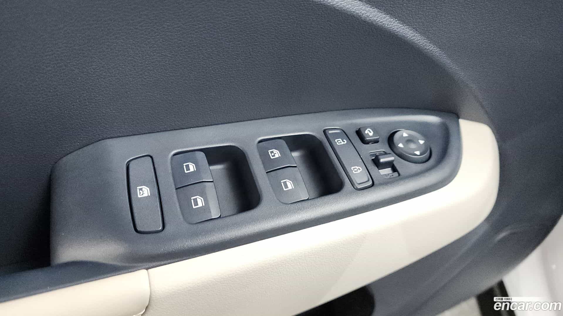 Venue Hyundai 2025.4-OPTION-046