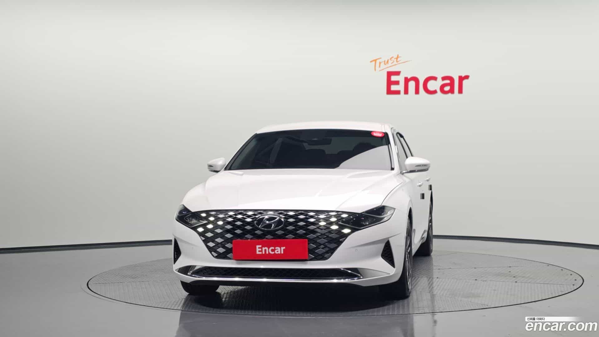 Grandeur Hyundai 2021.1-OUTER-003