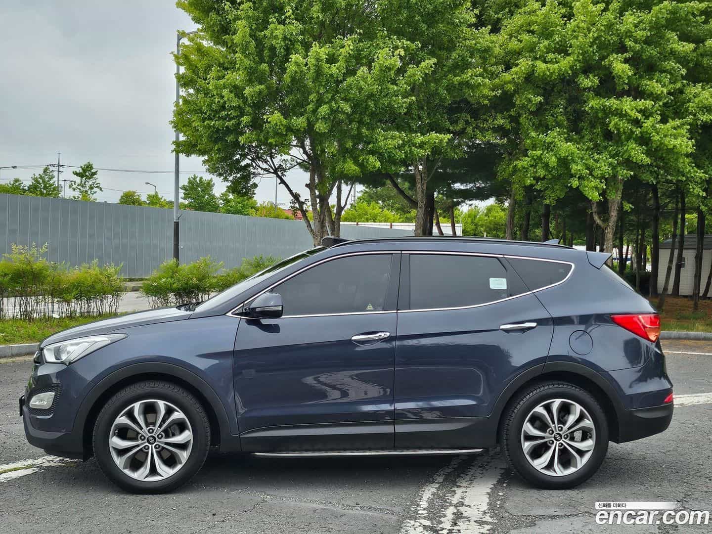 Santafe Hyundai 2014.5-OUTER-002