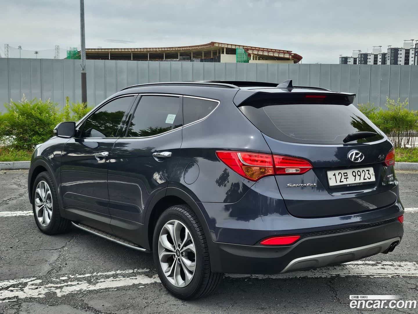 Santafe Hyundai 2014.5-OUTER-003