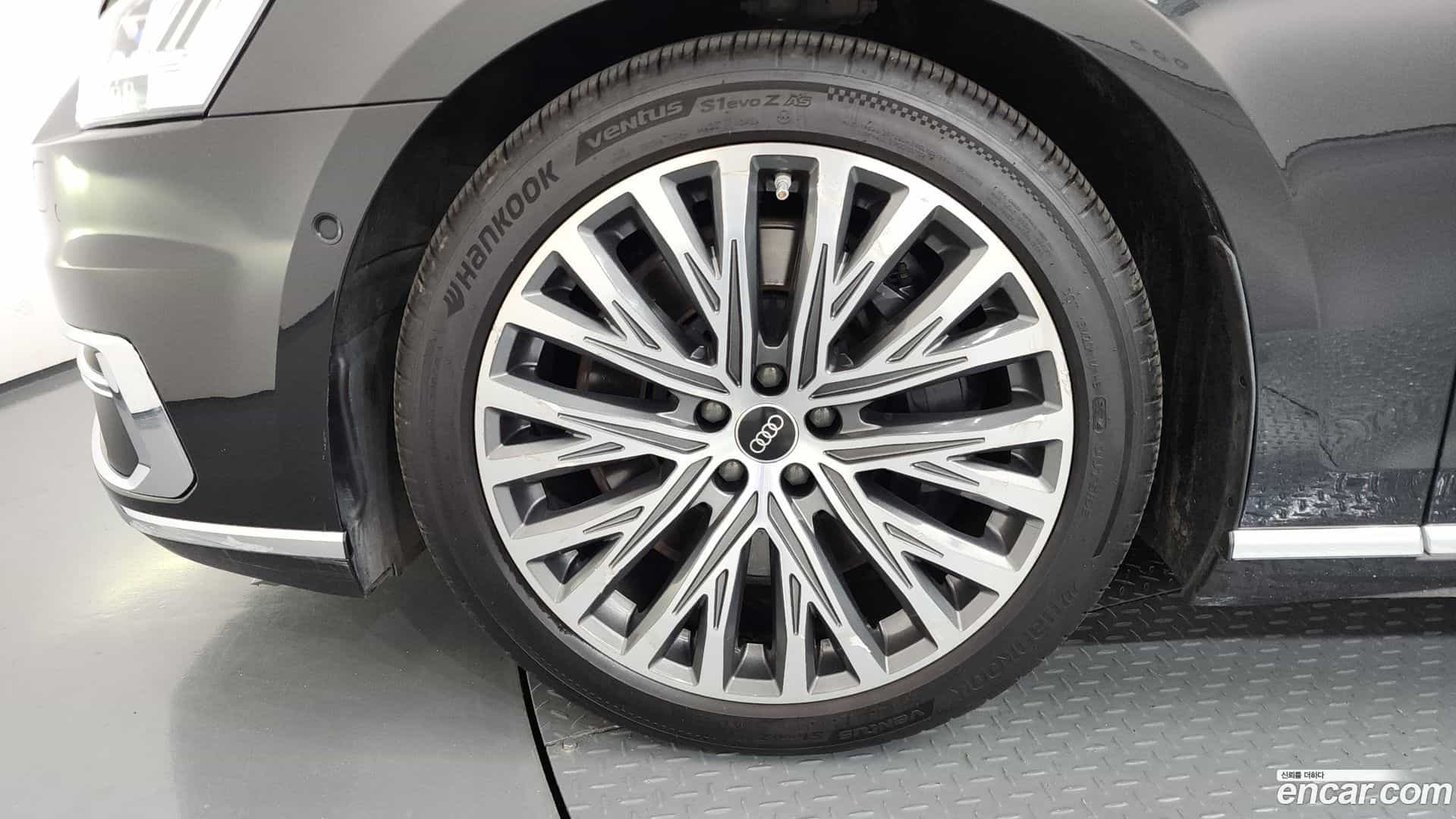 A8 Audi 2021.11-OUTER-005