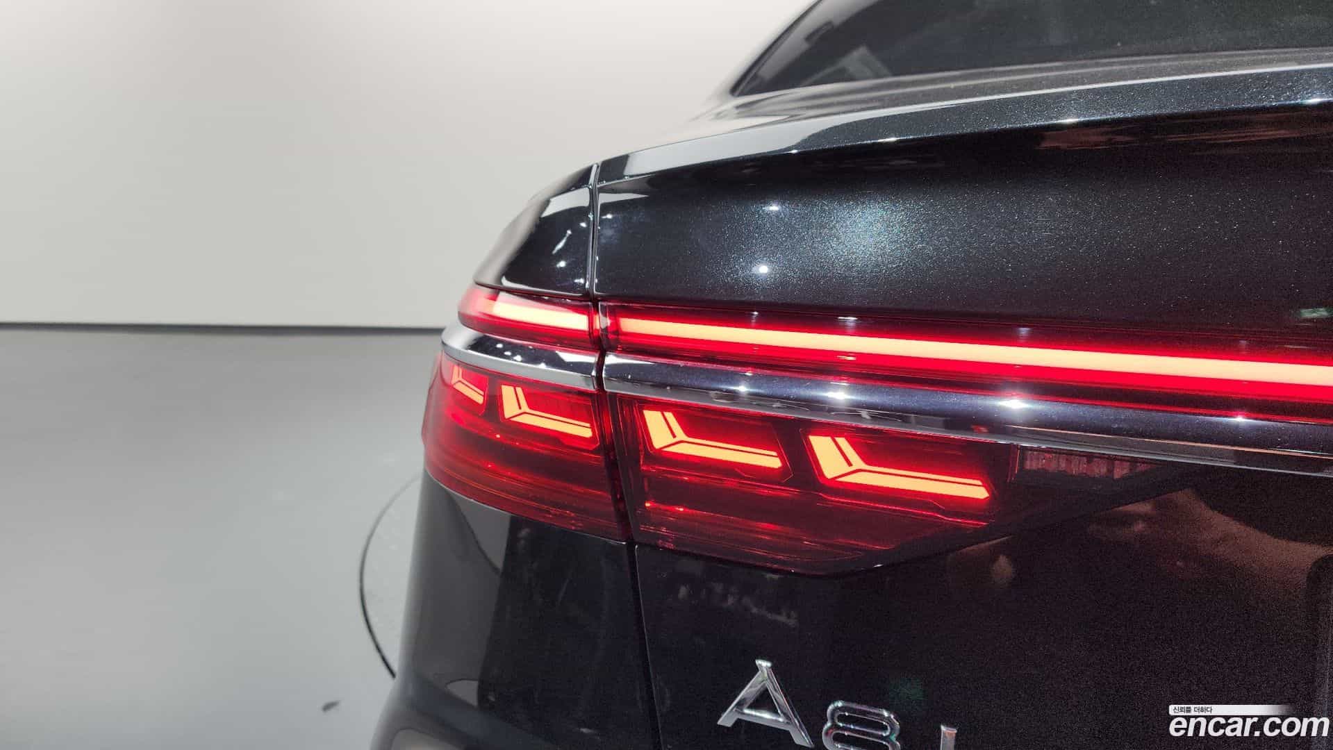A8 Audi 2021.11-OUTER-033