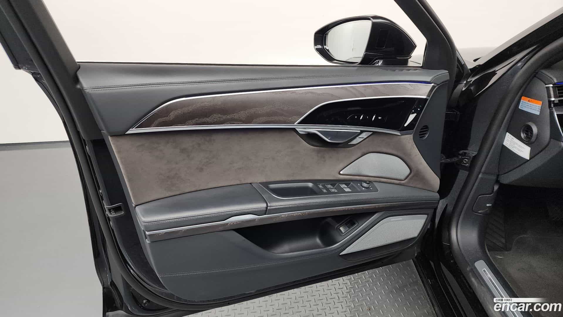 A8 Audi 2021.11-INNER-034