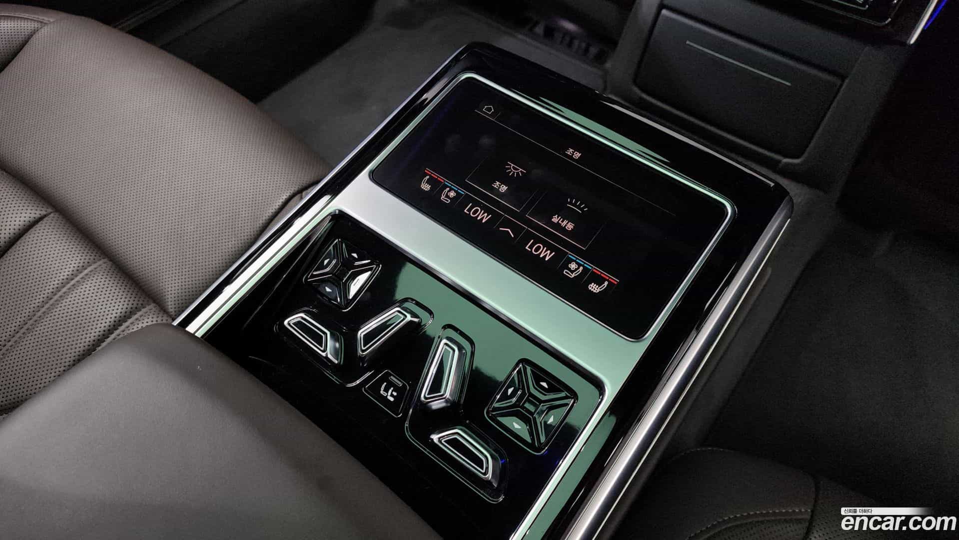 A8 Audi 2021.11-OPTION-048