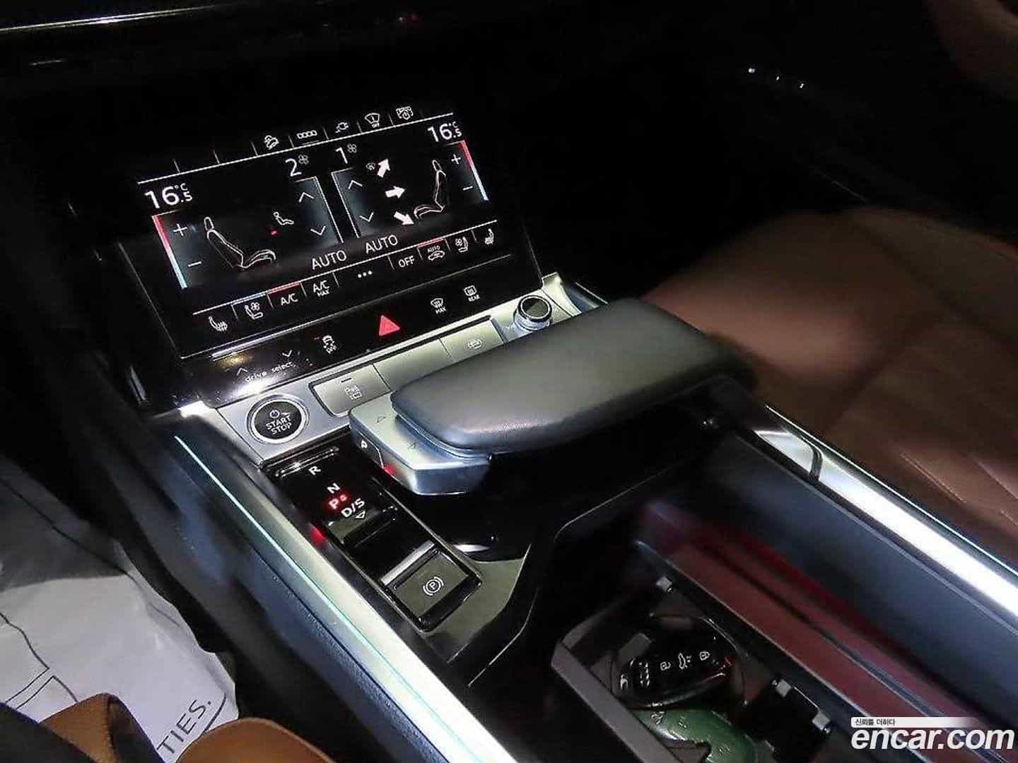 e-tron Audi 2021.10-OPTION-016