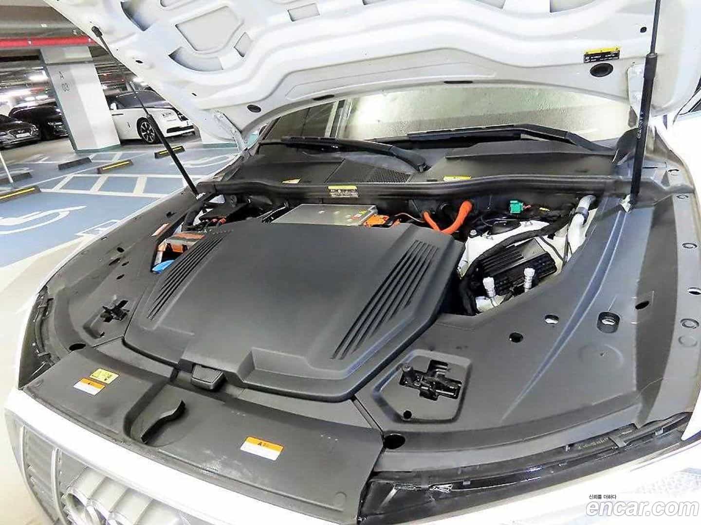 e-tron Audi 2021.10-OPTION-023