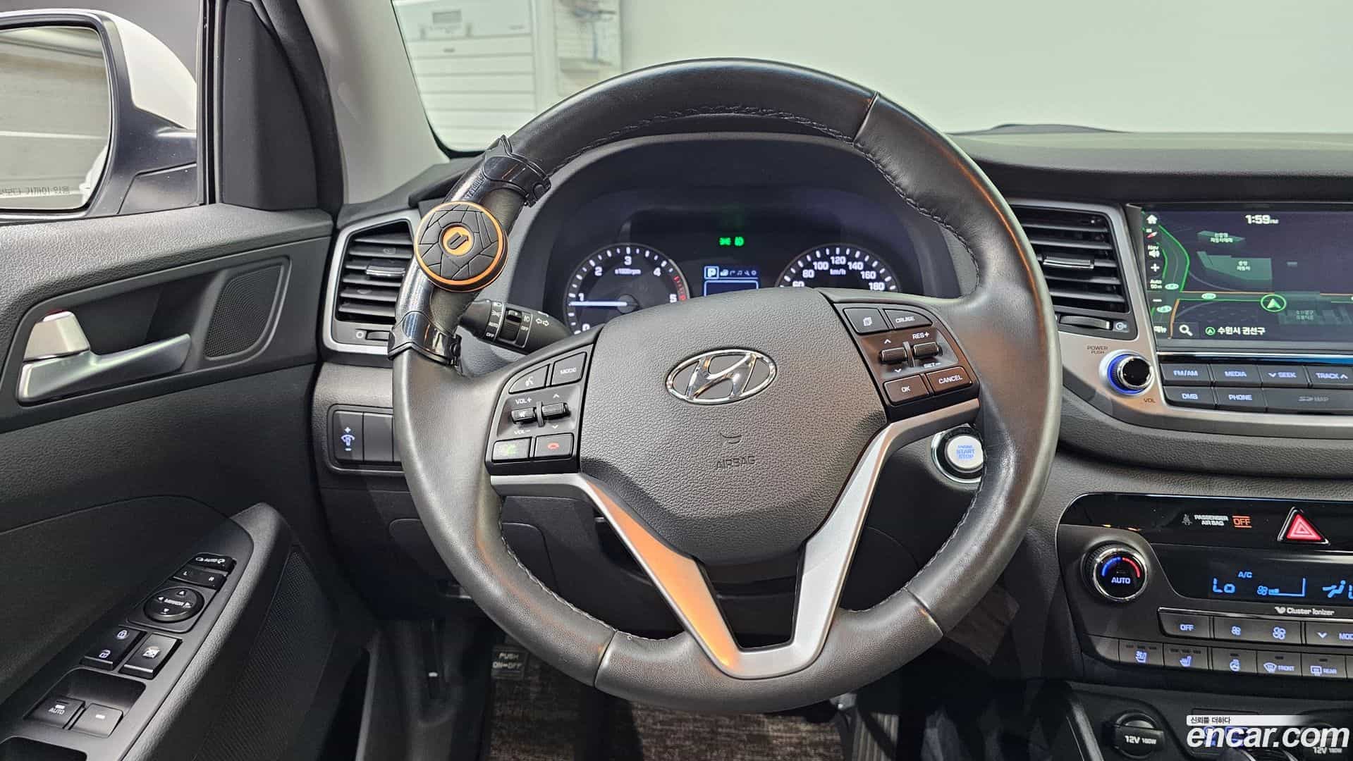 Tucson Hyundai 2017.8-OPTION-017