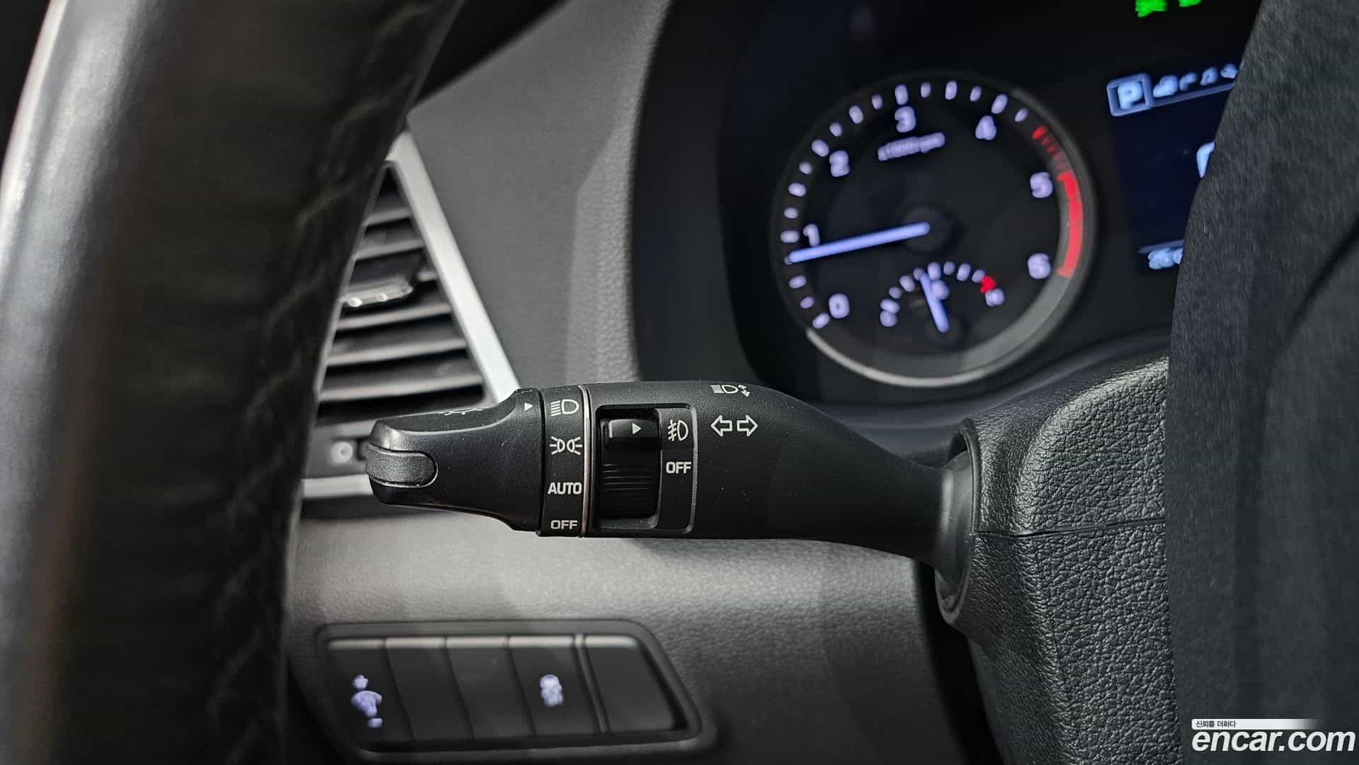 Tucson Hyundai 2017.8-OPTION-021