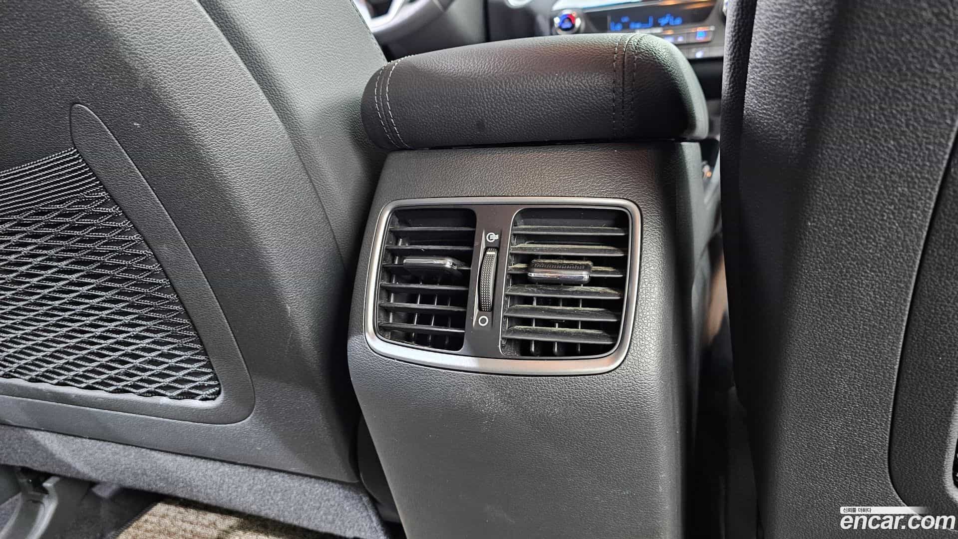 Tucson Hyundai 2017.8-OPTION-023