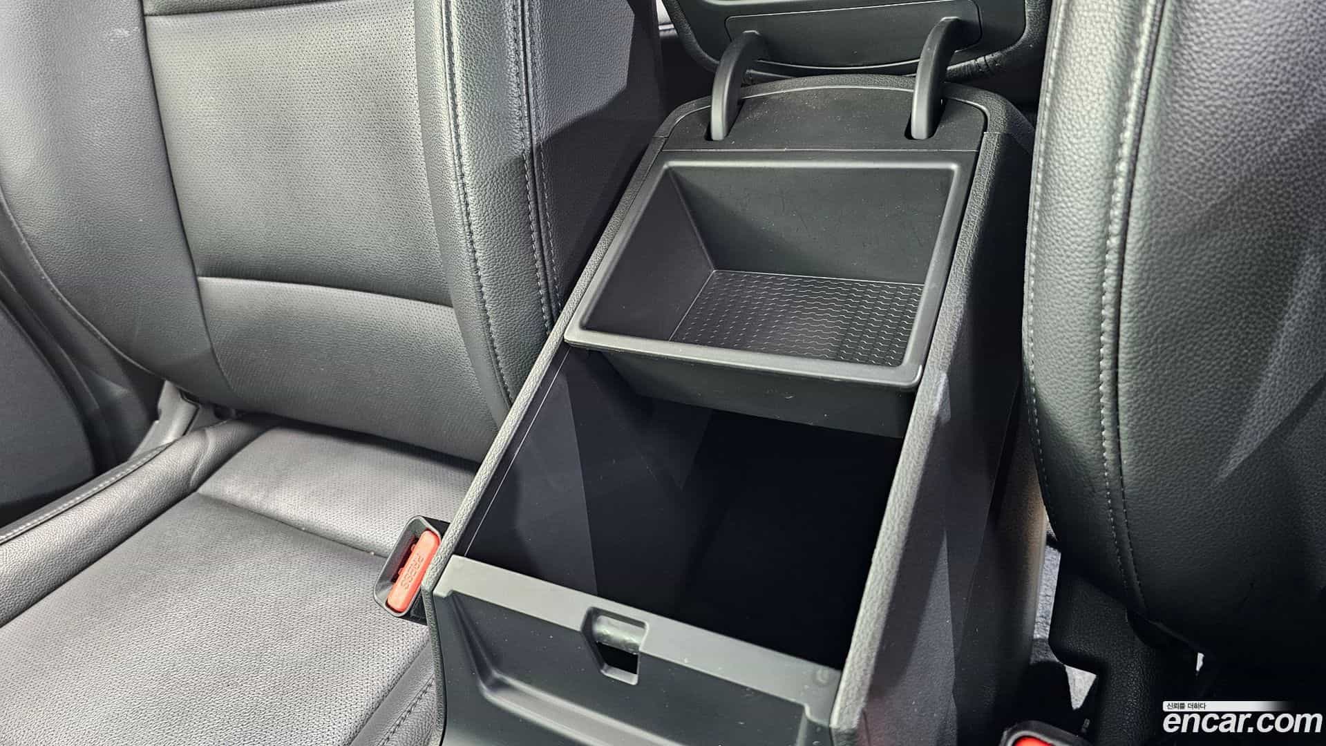 Tucson Hyundai 2017.8-OPTION-043