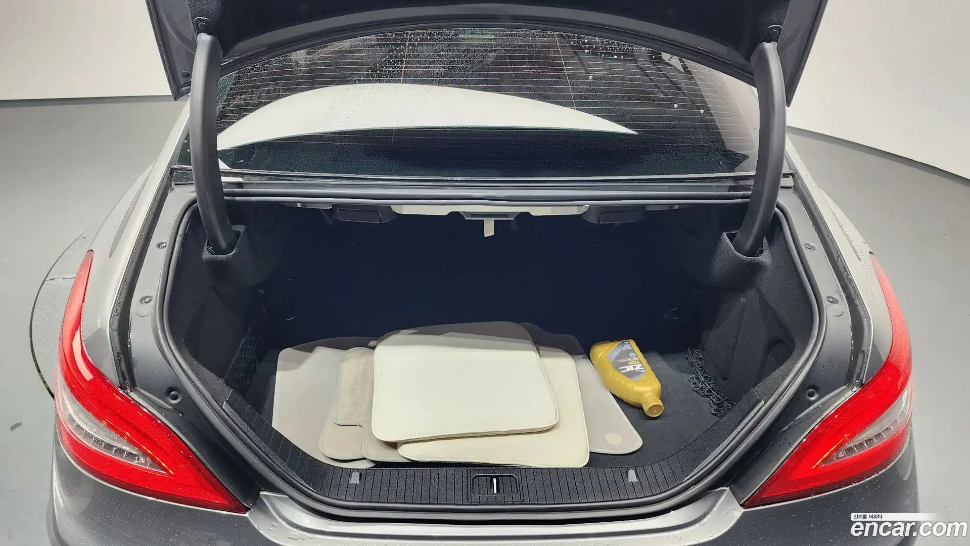CLS-Class Mercedes-Benz 2011.11-OPTION-023