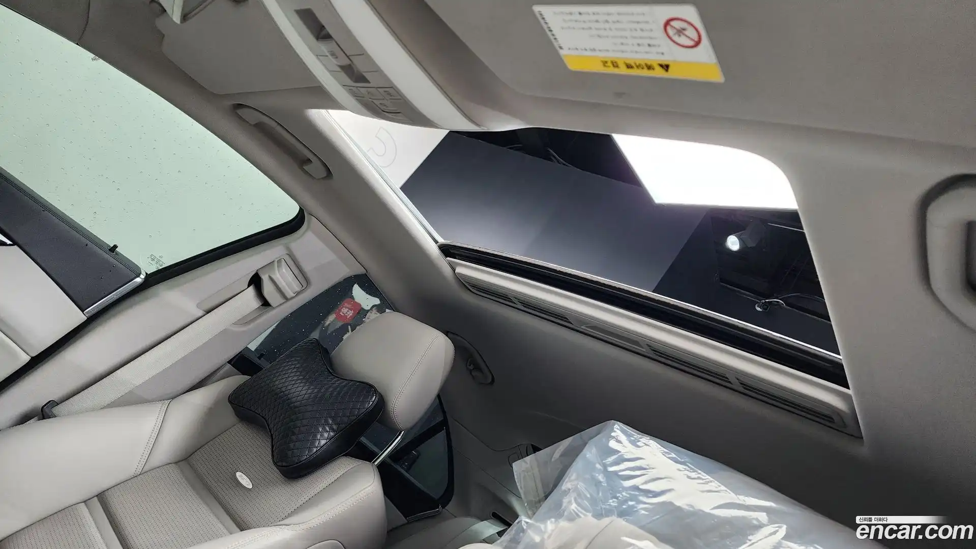CLS-Class Mercedes-Benz 2011.11-OPTION-024