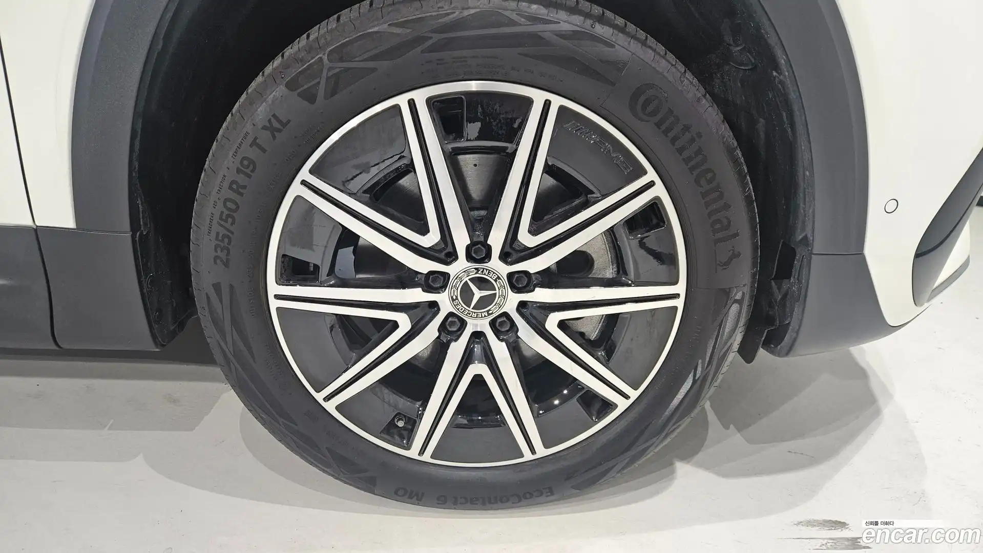 EQB Mercedes-Benz 2025.9-OUTER-005