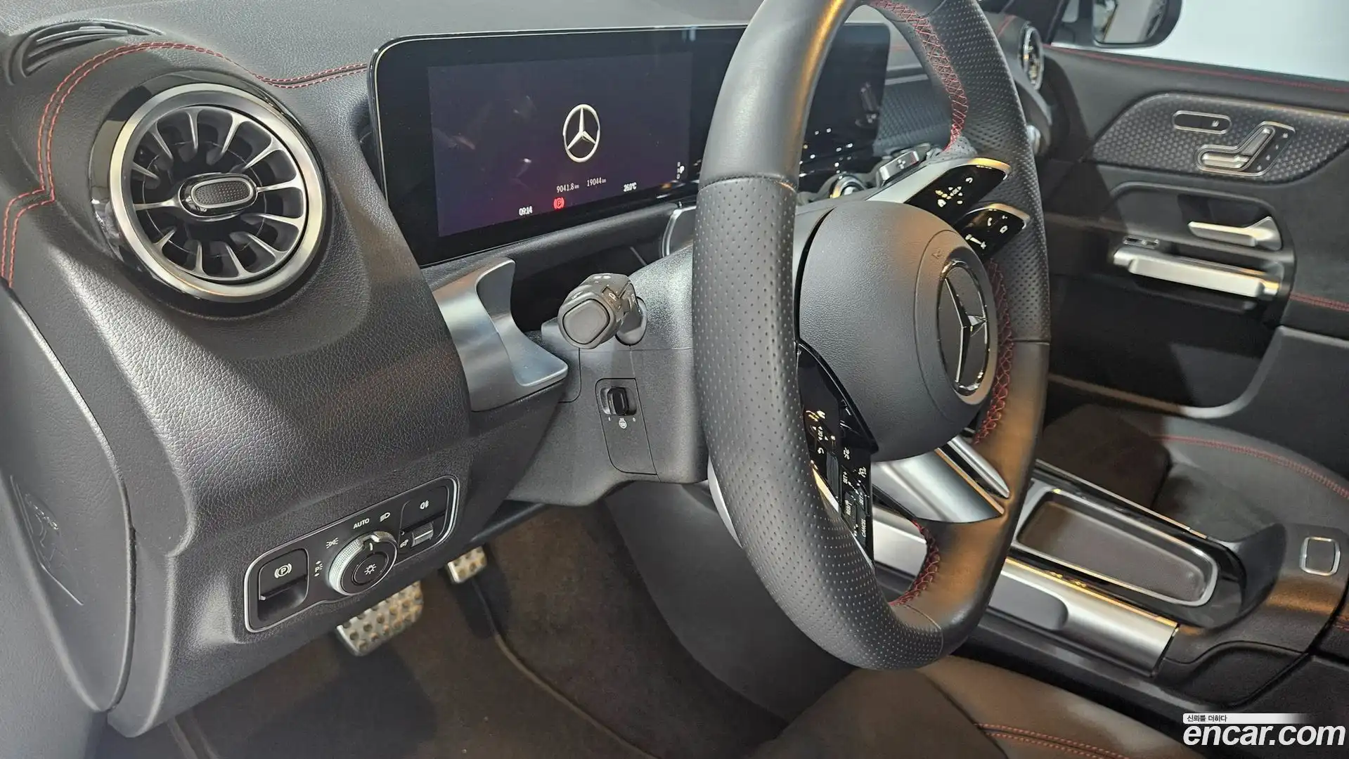 EQB Mercedes-Benz 2025.9-OPTION-019